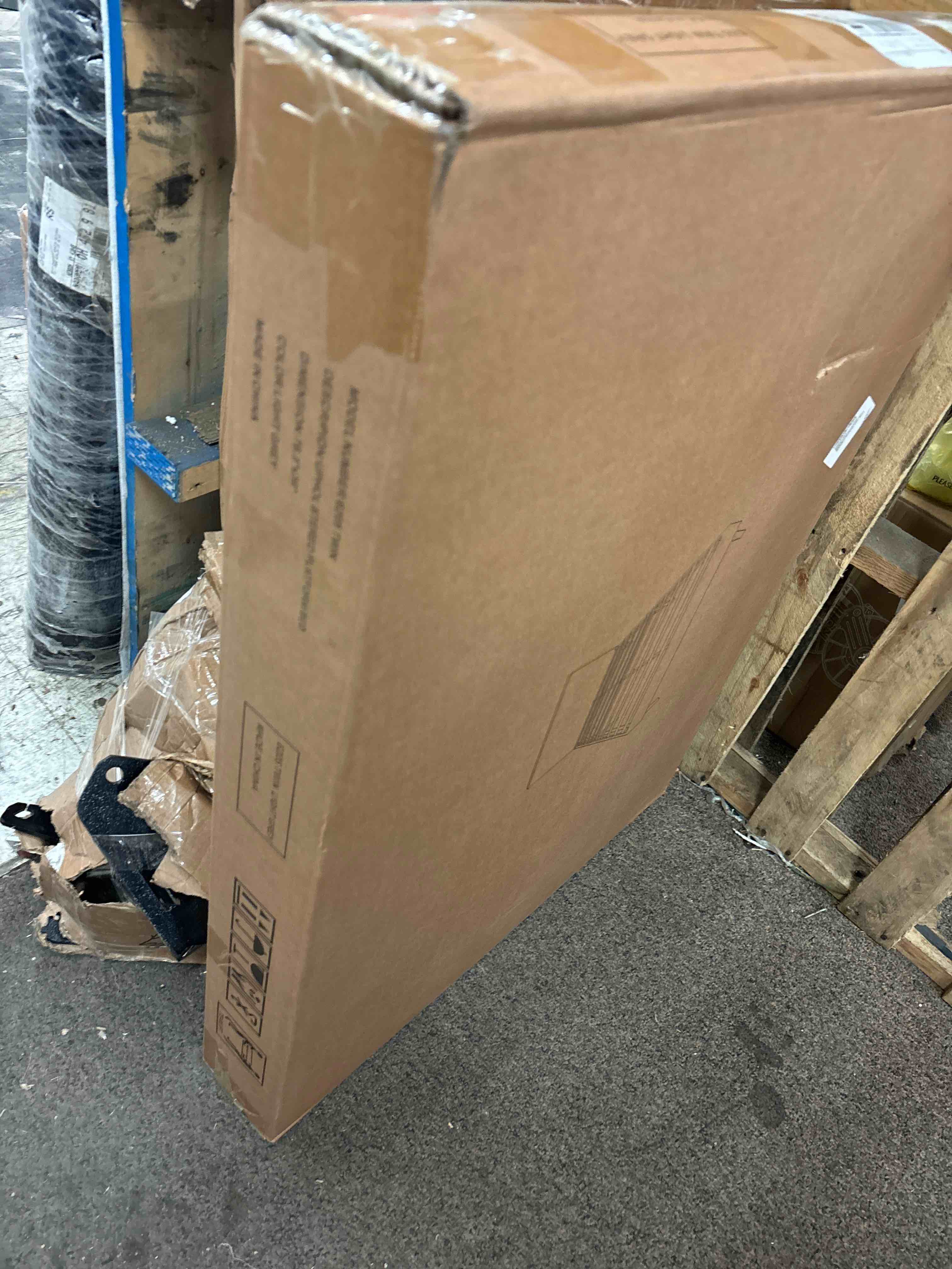 https://s3.amazonaws.com/lotting-images-prod/phillipi/RED5826059_1711495839780.jpeg