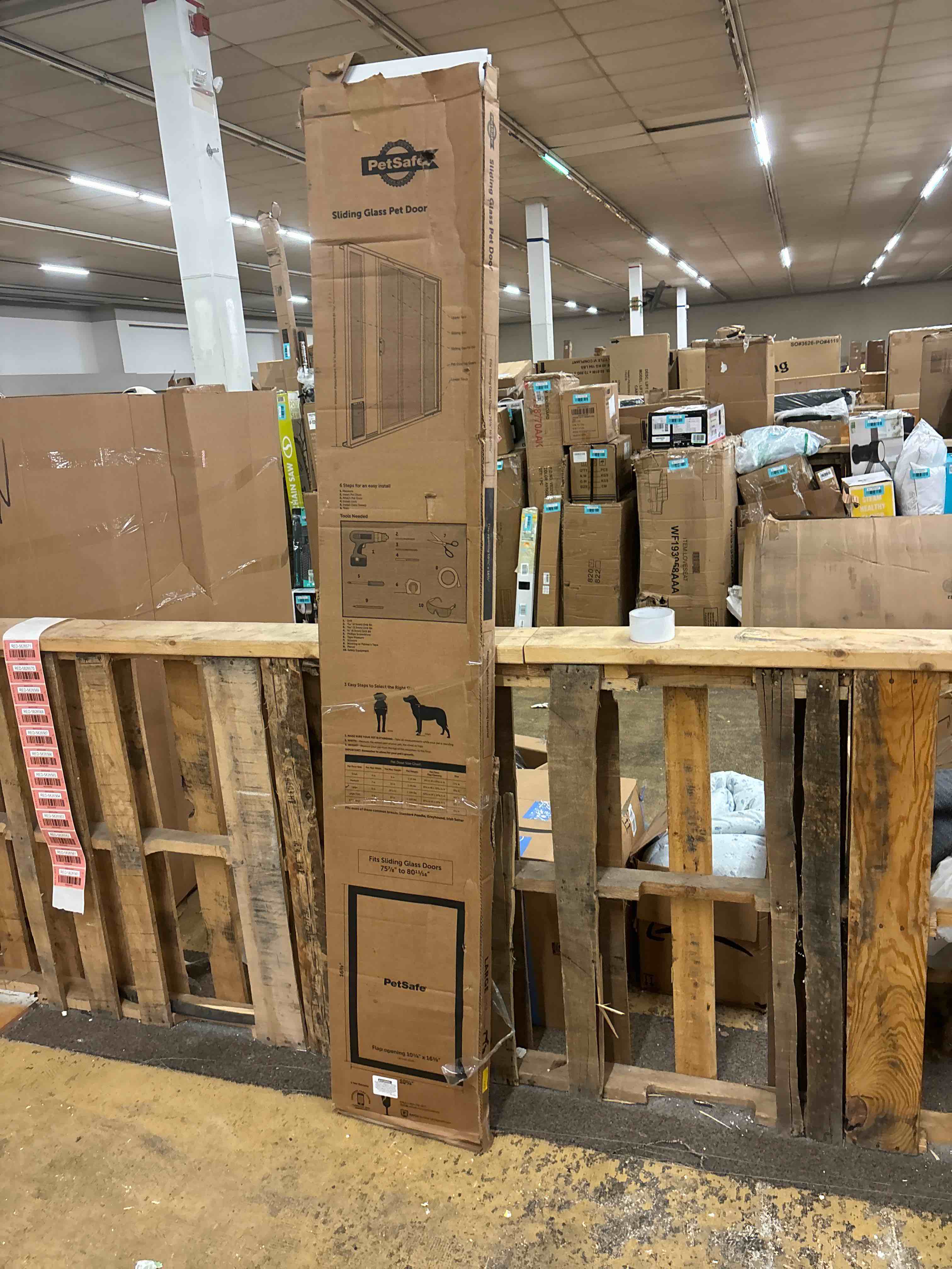 https://s3.amazonaws.com/lotting-images-prod/phillipi/RED5826571_1713918882553.jpeg