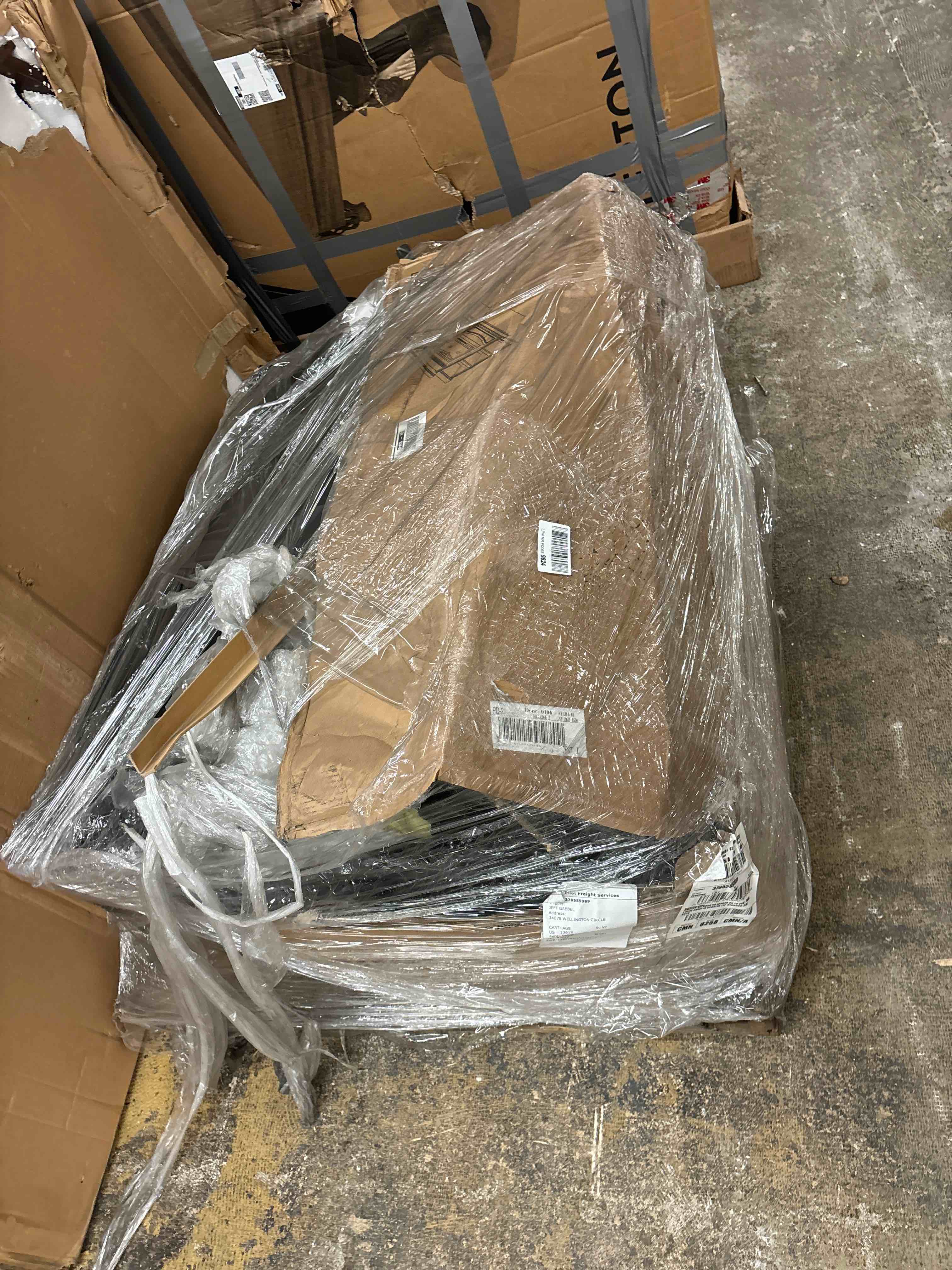 https://s3.amazonaws.com/lotting-images-prod/phillipi/RED5826601_1713903239948.jpeg