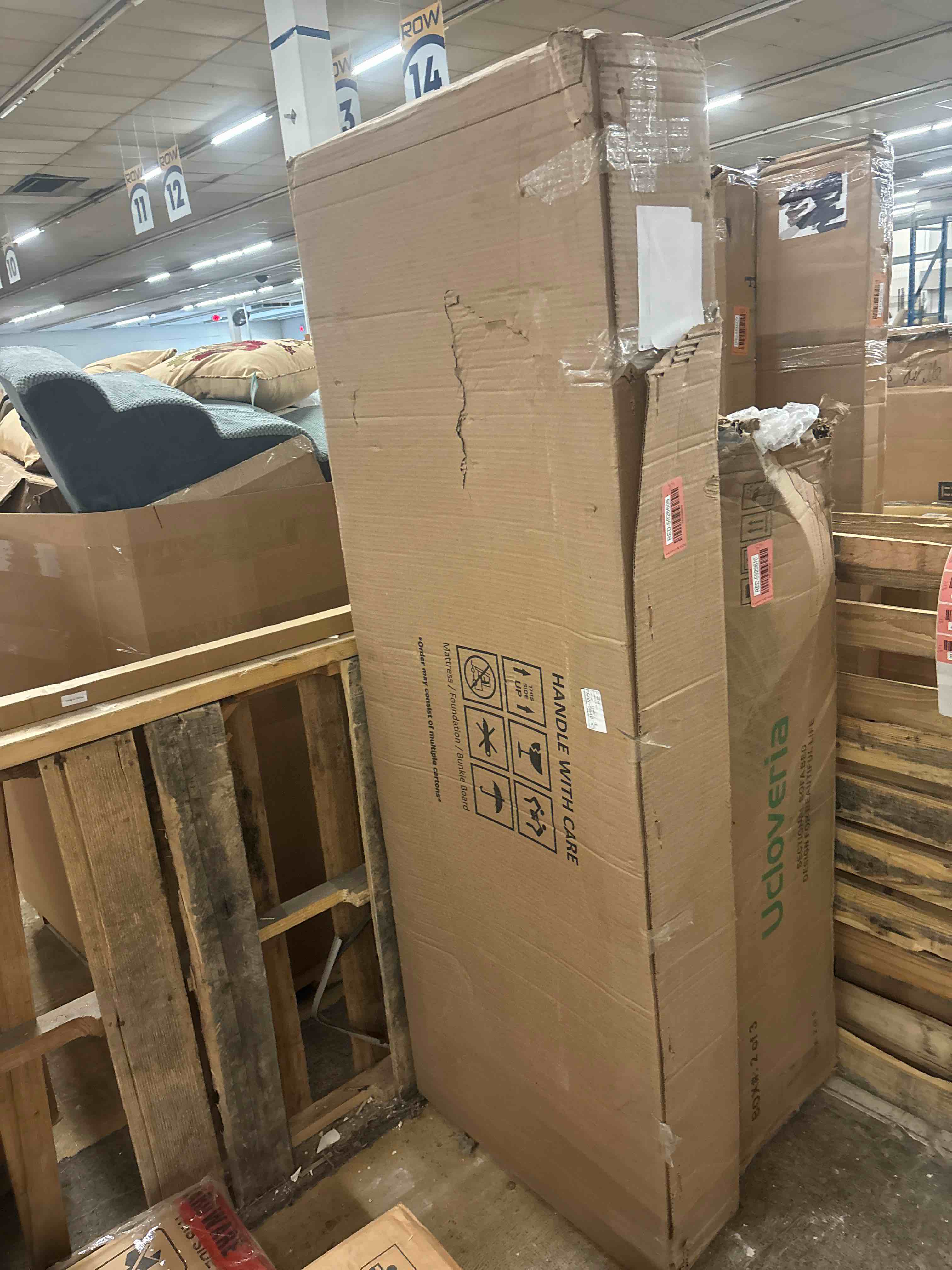 https://s3.amazonaws.com/lotting-images-prod/phillipi/RED5826609_1713899872673.jpeg