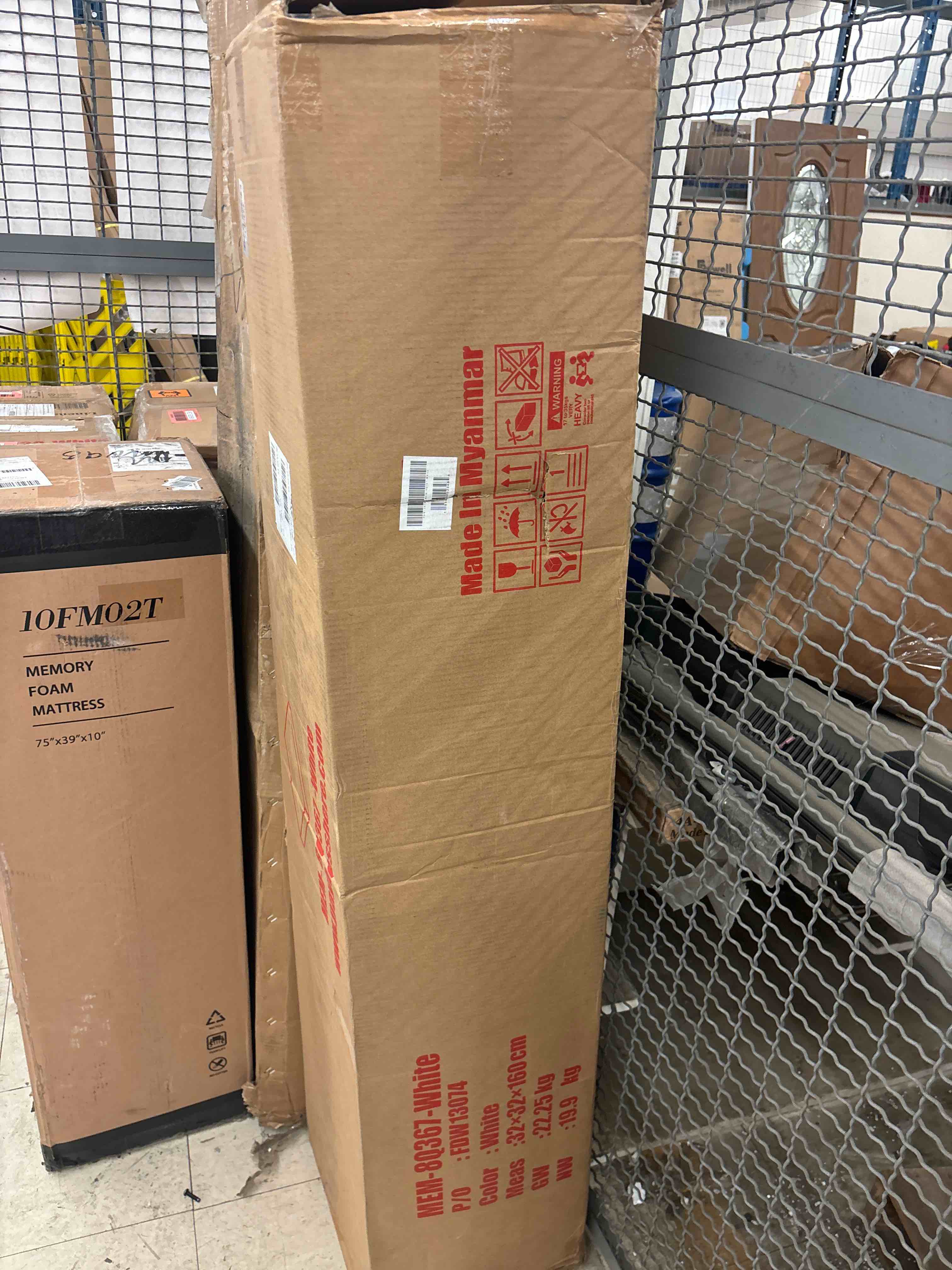https://s3.amazonaws.com/lotting-images-prod/phillipi/RED5826693_1714605576392.jpeg