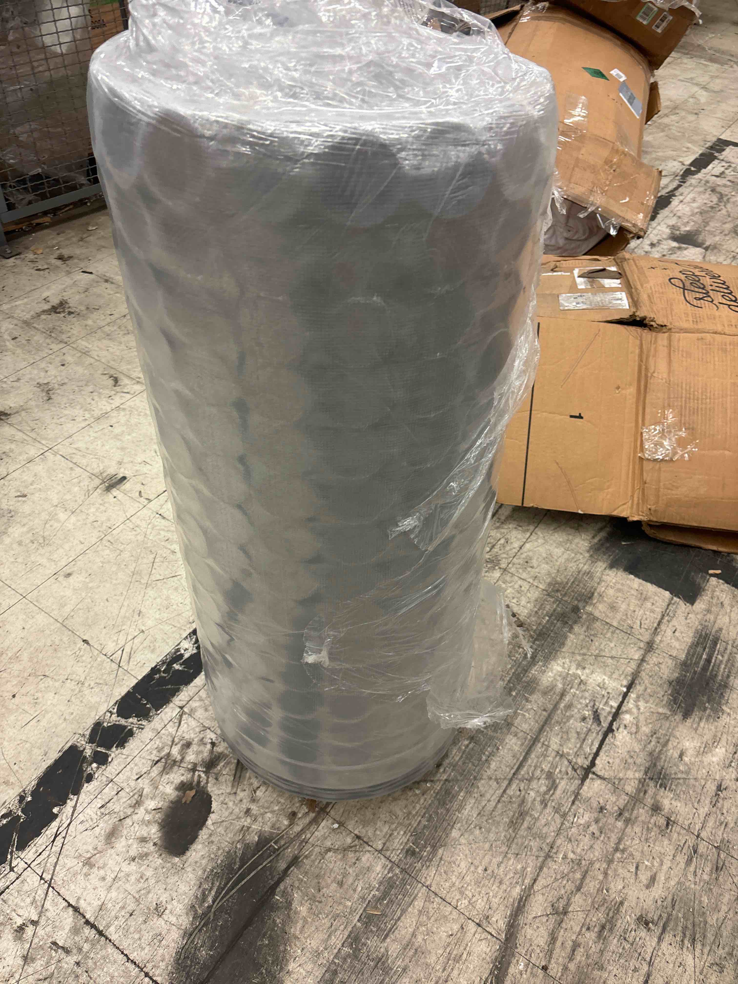 https://s3.amazonaws.com/lotting-images-prod/phillipi/RED5826695_1714606009871.jpeg