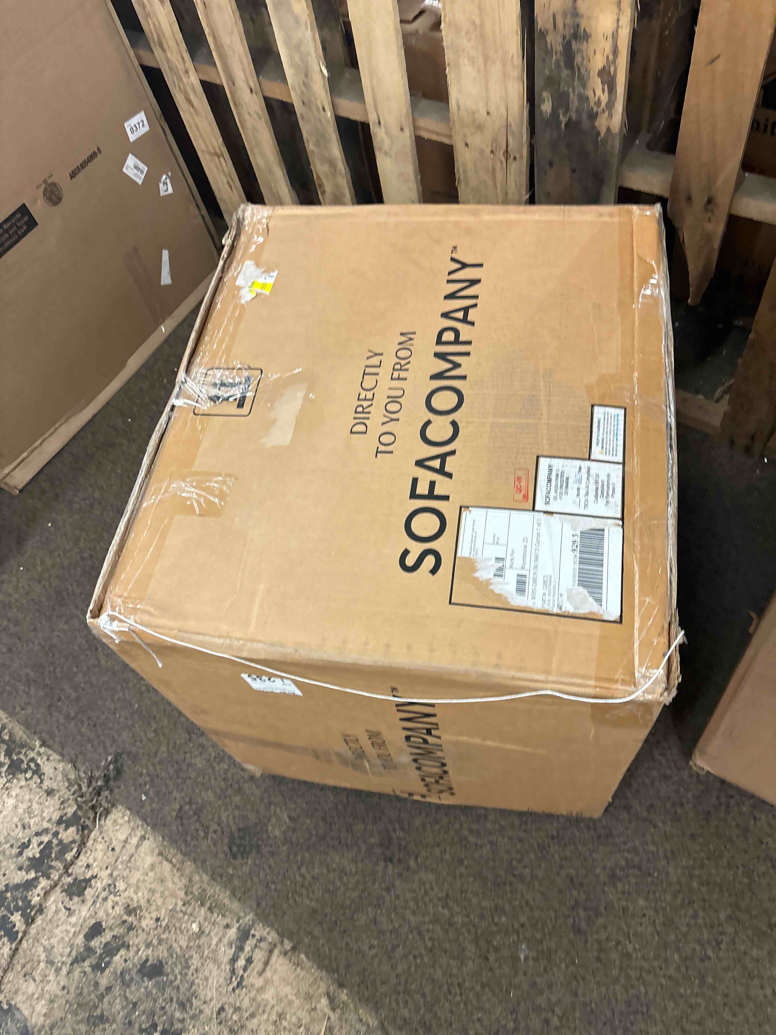 https://s3.amazonaws.com/lotting-images-prod/phillipi/RED5826916_1715122810984.jpeg