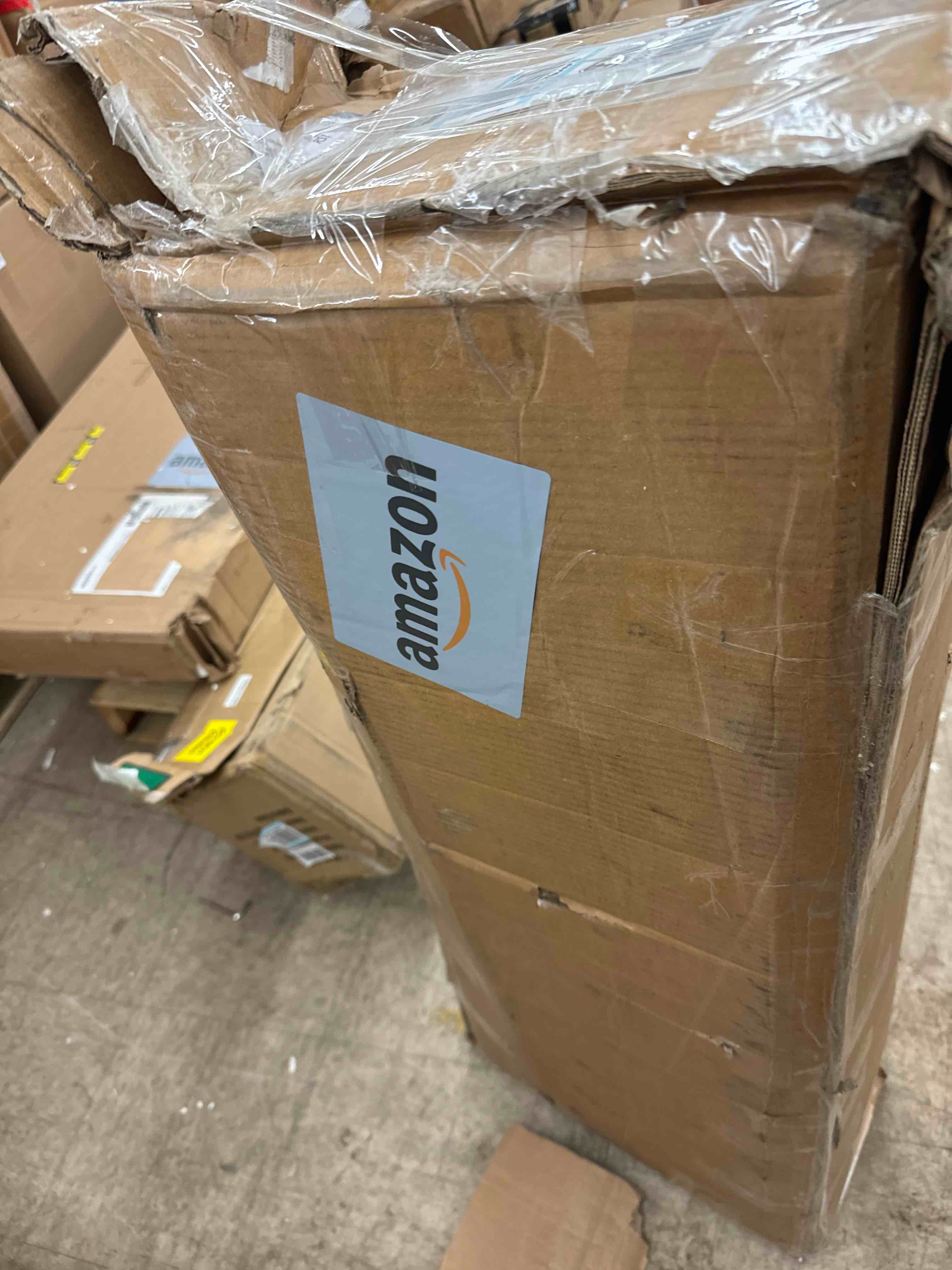 https://s3.amazonaws.com/lotting-images-prod/phillipi/RED6139944_1710520229497.jpeg