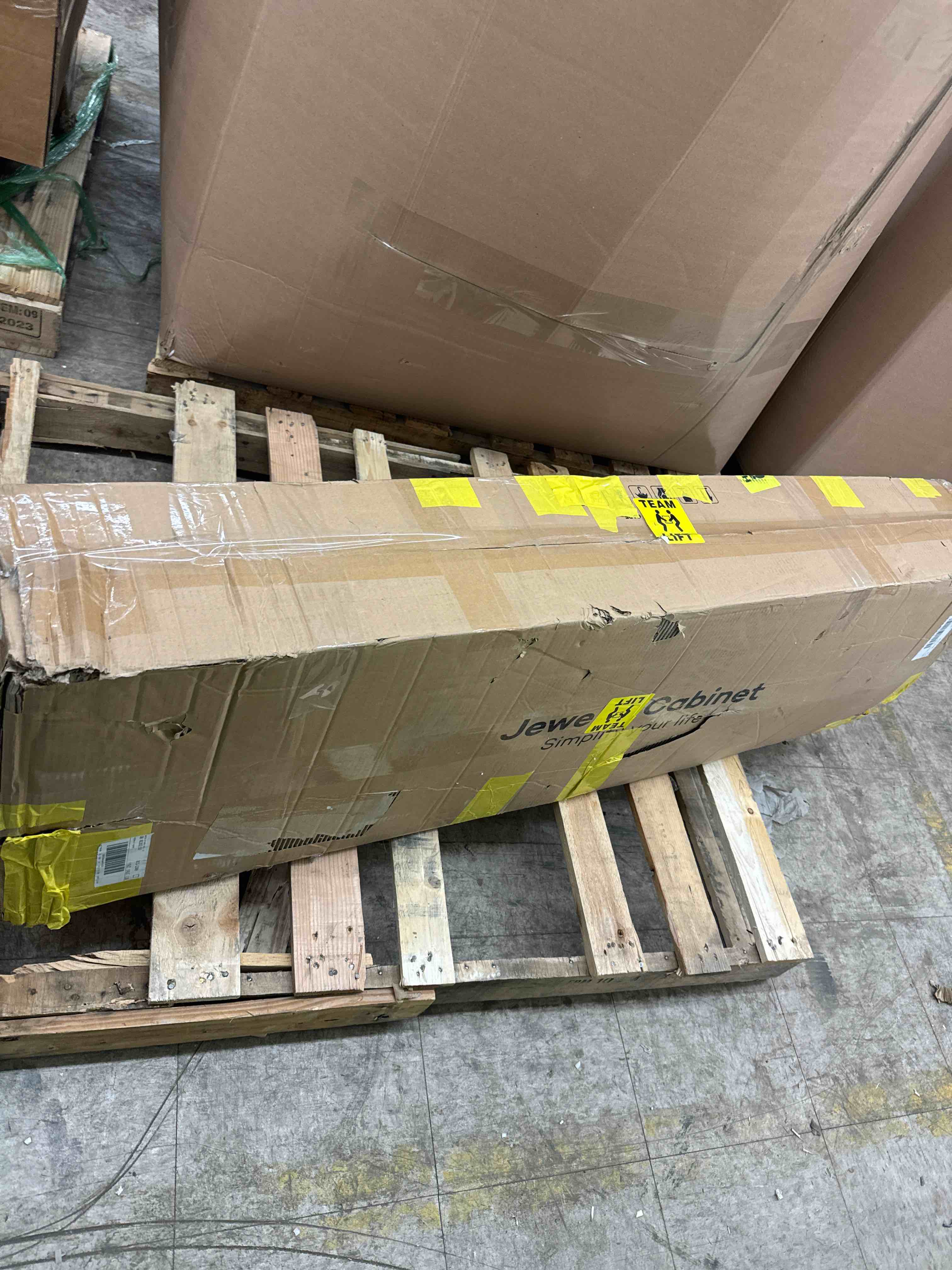 https://s3.amazonaws.com/lotting-images-prod/phillipi/RED6140094_1710858337844.jpeg