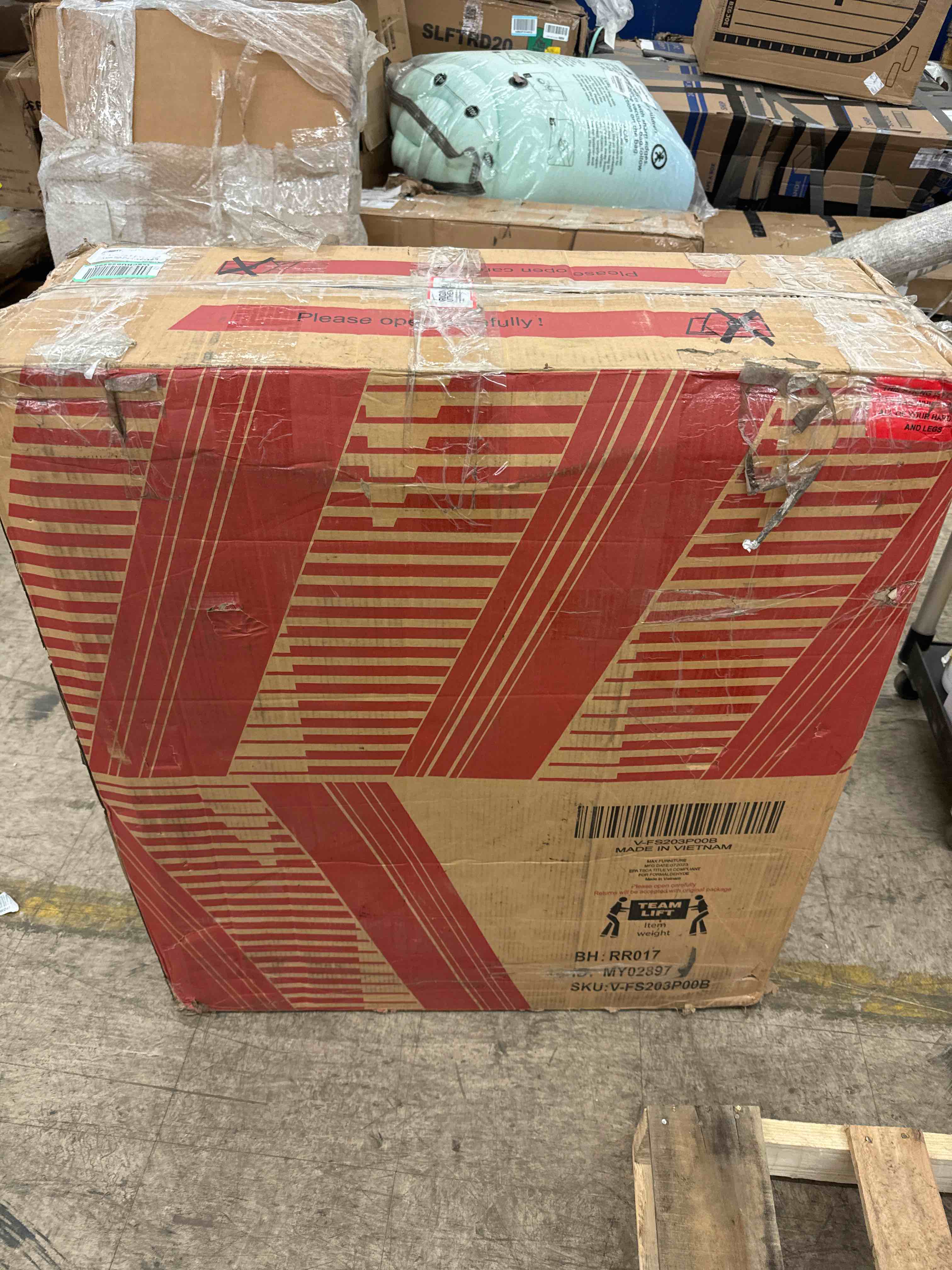 https://s3.amazonaws.com/lotting-images-prod/phillipi/RED6140126_1710870887248.jpeg