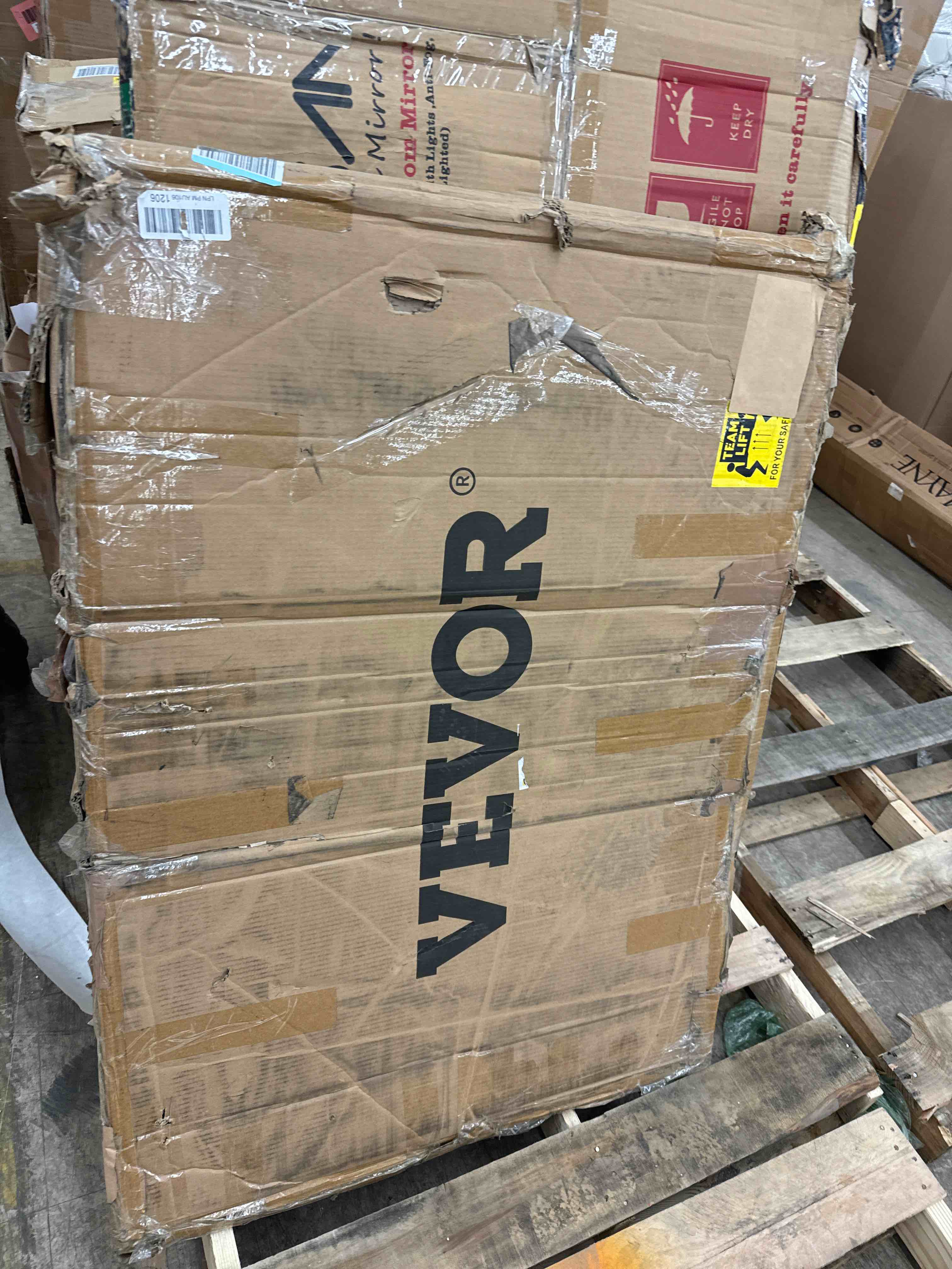 https://s3.amazonaws.com/lotting-images-prod/phillipi/RED6140128_1710872271358.jpeg