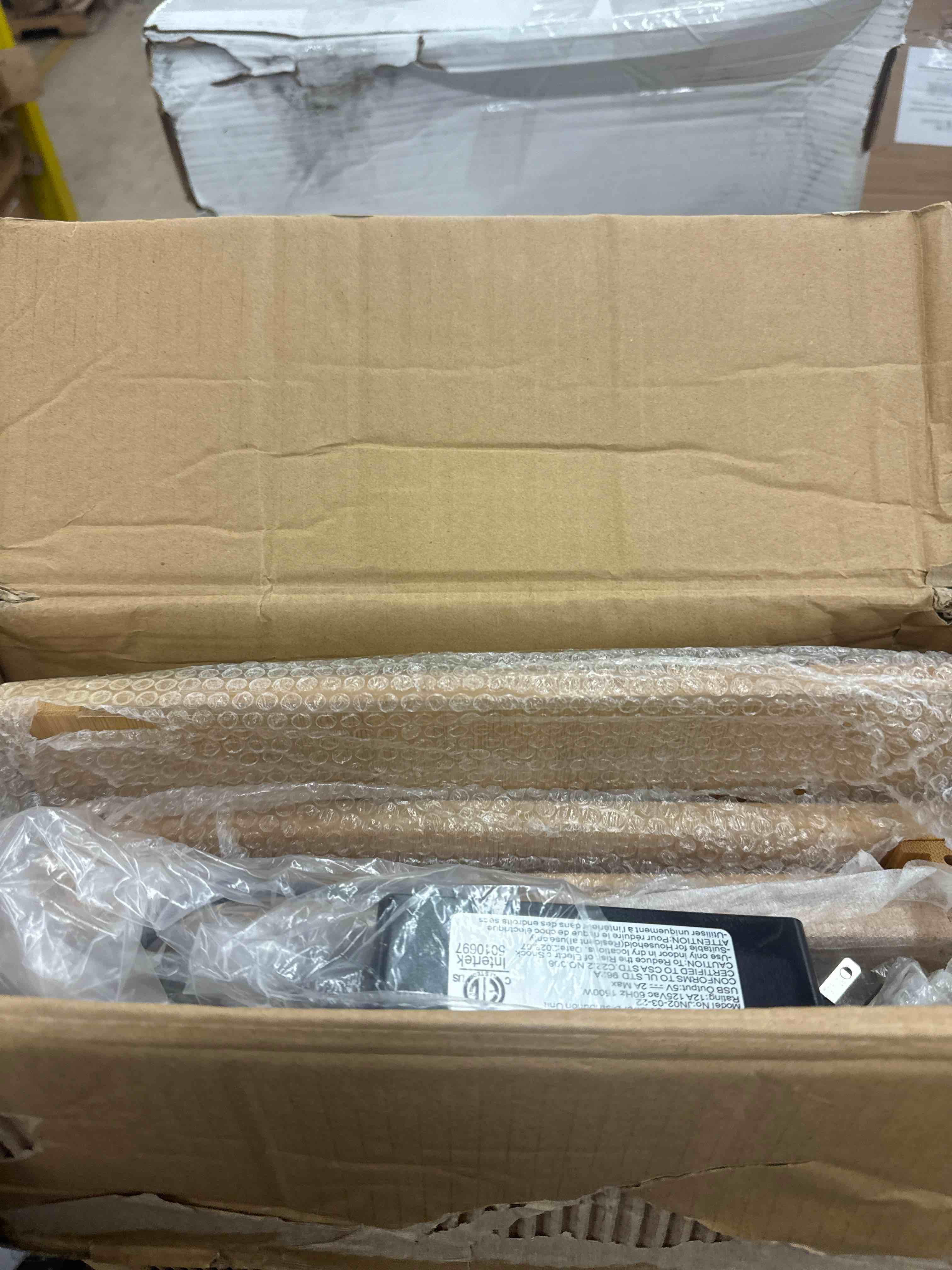 https://s3.amazonaws.com/lotting-images-prod/phillipi/RED6140484_1712069727406.jpeg