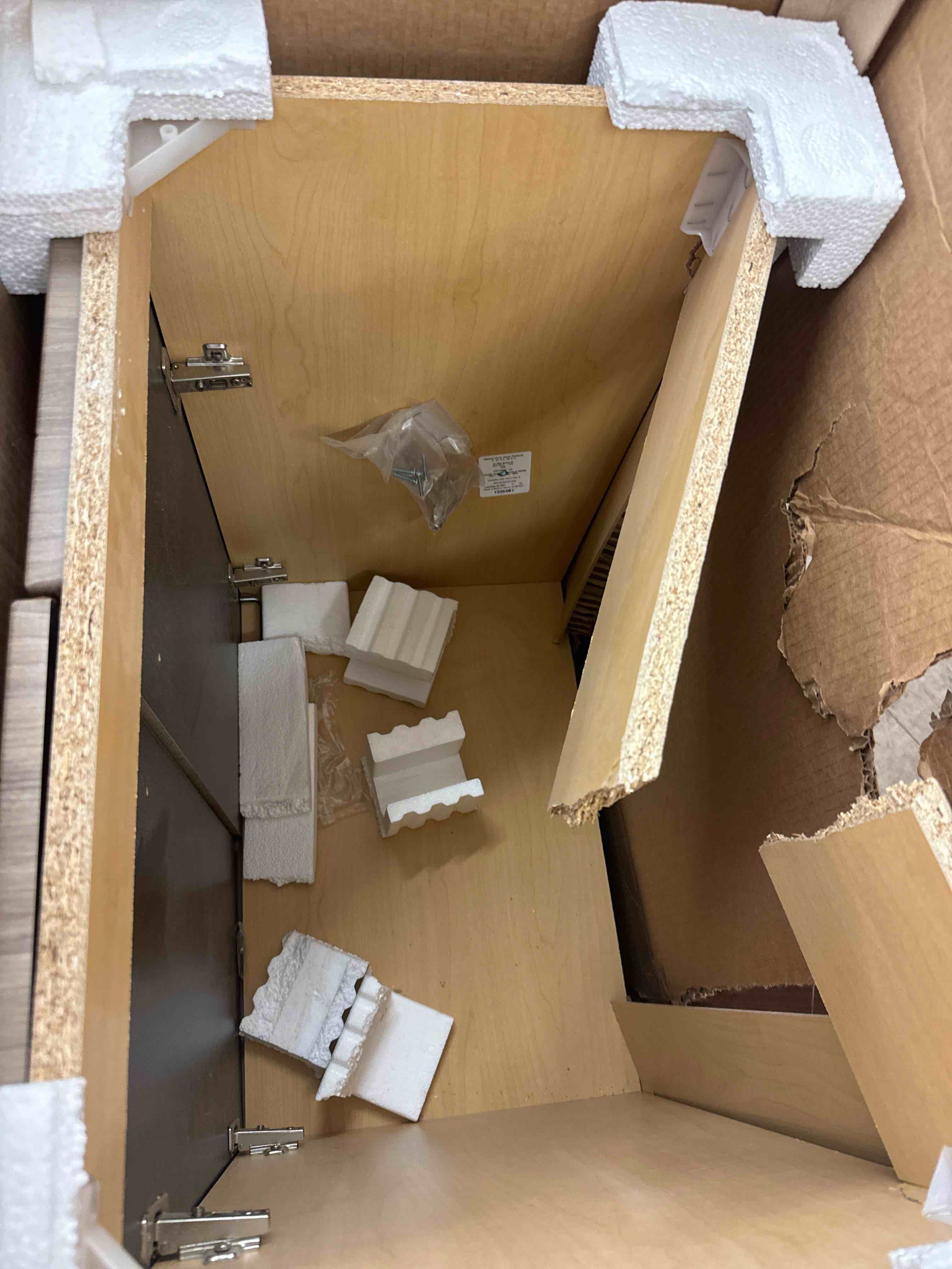 https://s3.amazonaws.com/lotting-images-prod/phillipi/RED6140846_1714659563920.jpeg