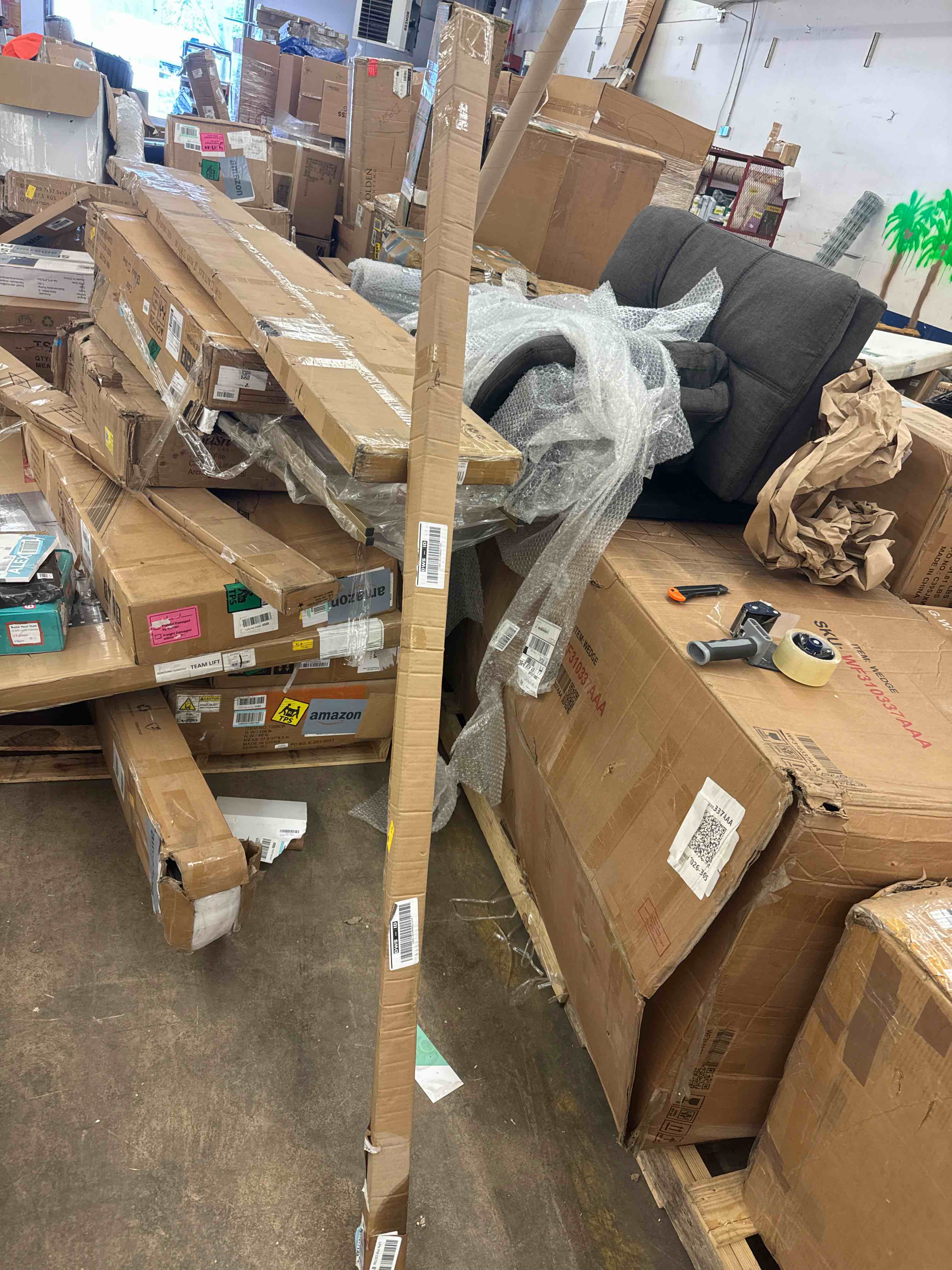 https://s3.amazonaws.com/lotting-images-prod/phillipi/RED6140880_1714672548669.jpeg
