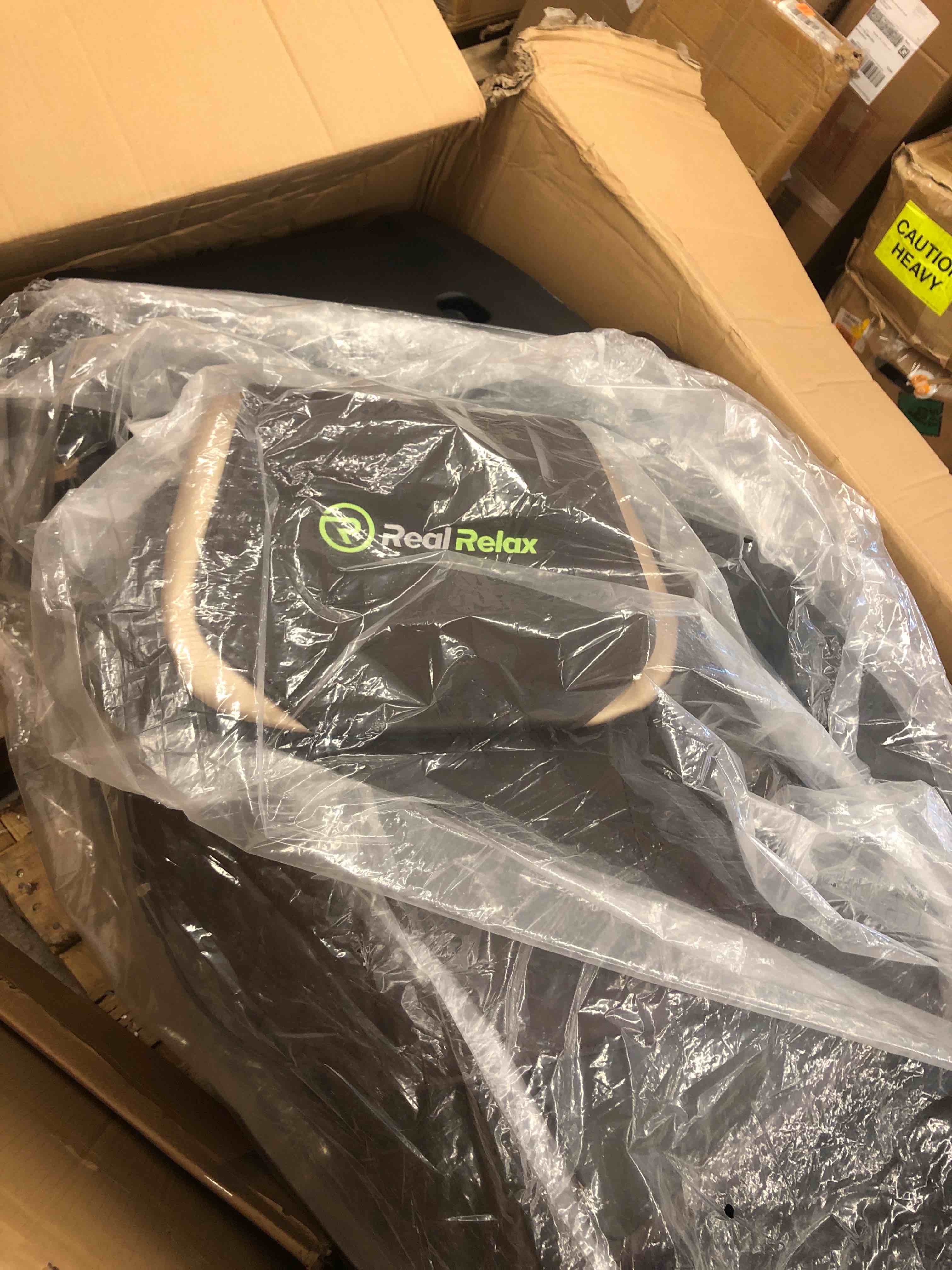 https://s3.amazonaws.com/lotting-images-prod/phillipi/RED6141176_1716910715301.jpeg