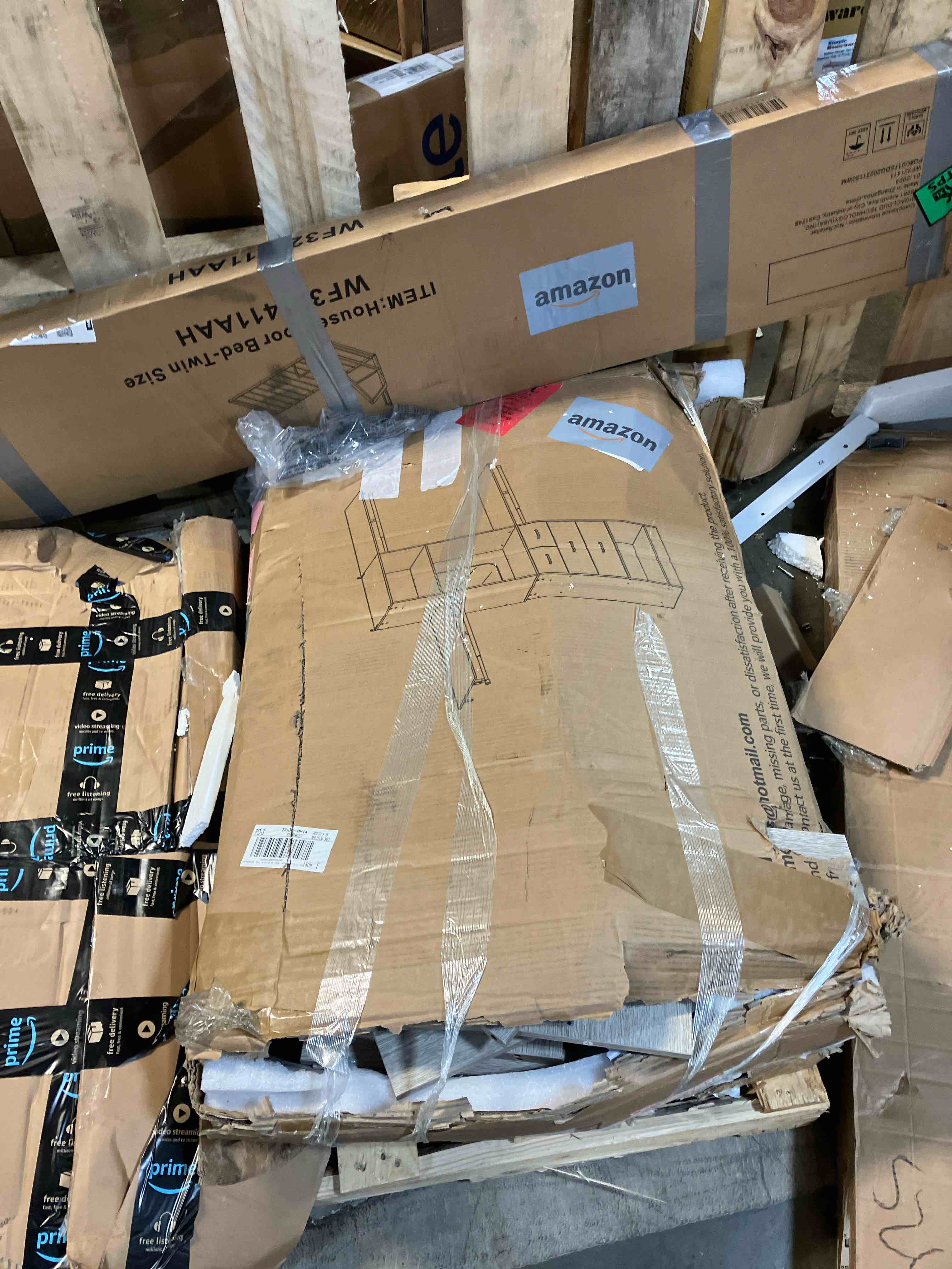 https://s3.amazonaws.com/lotting-images-prod/phillipi/RED6141578_1732223783531.jpeg