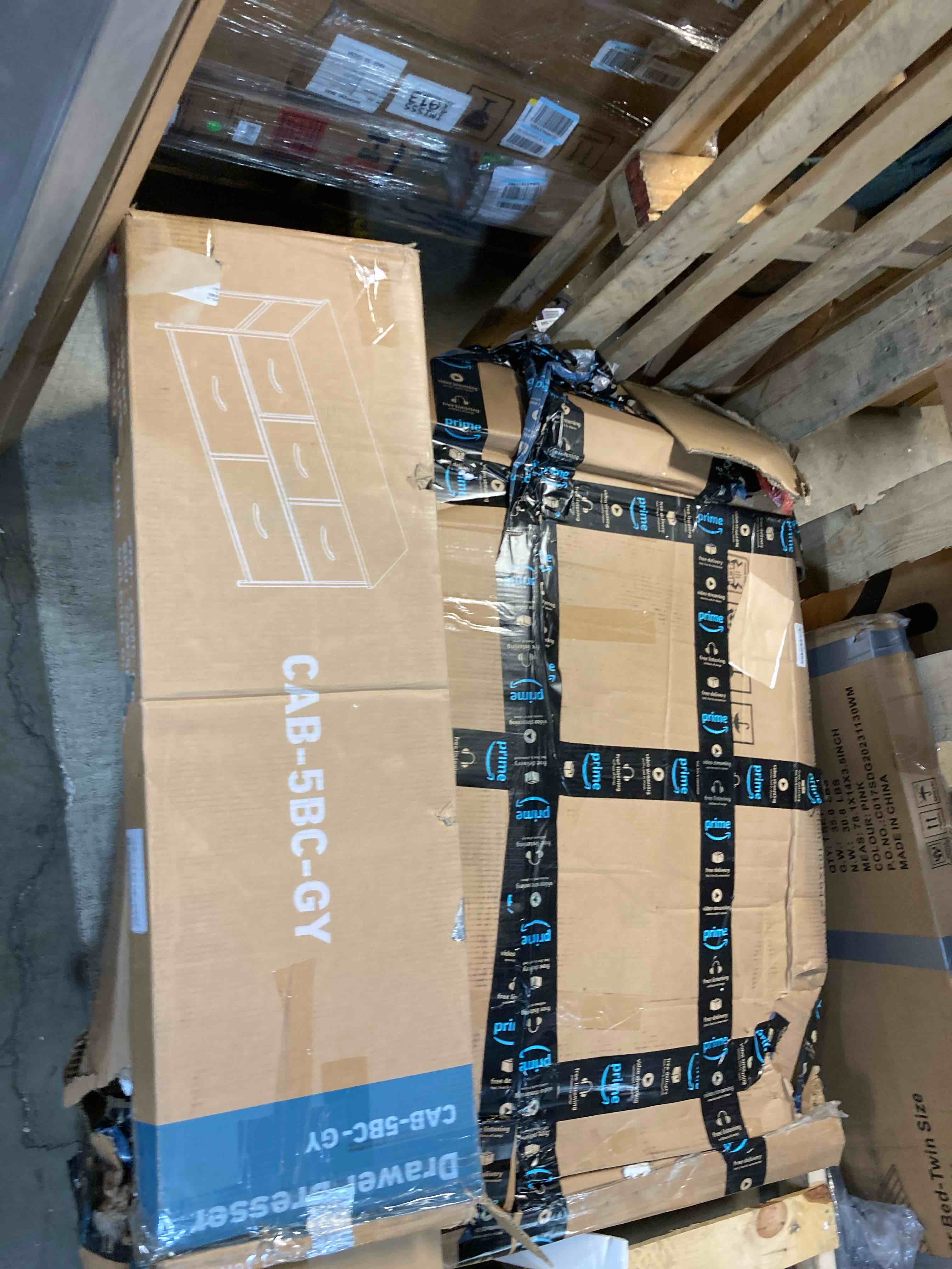 https://s3.amazonaws.com/lotting-images-prod/phillipi/RED6141579_1732223968688.jpeg