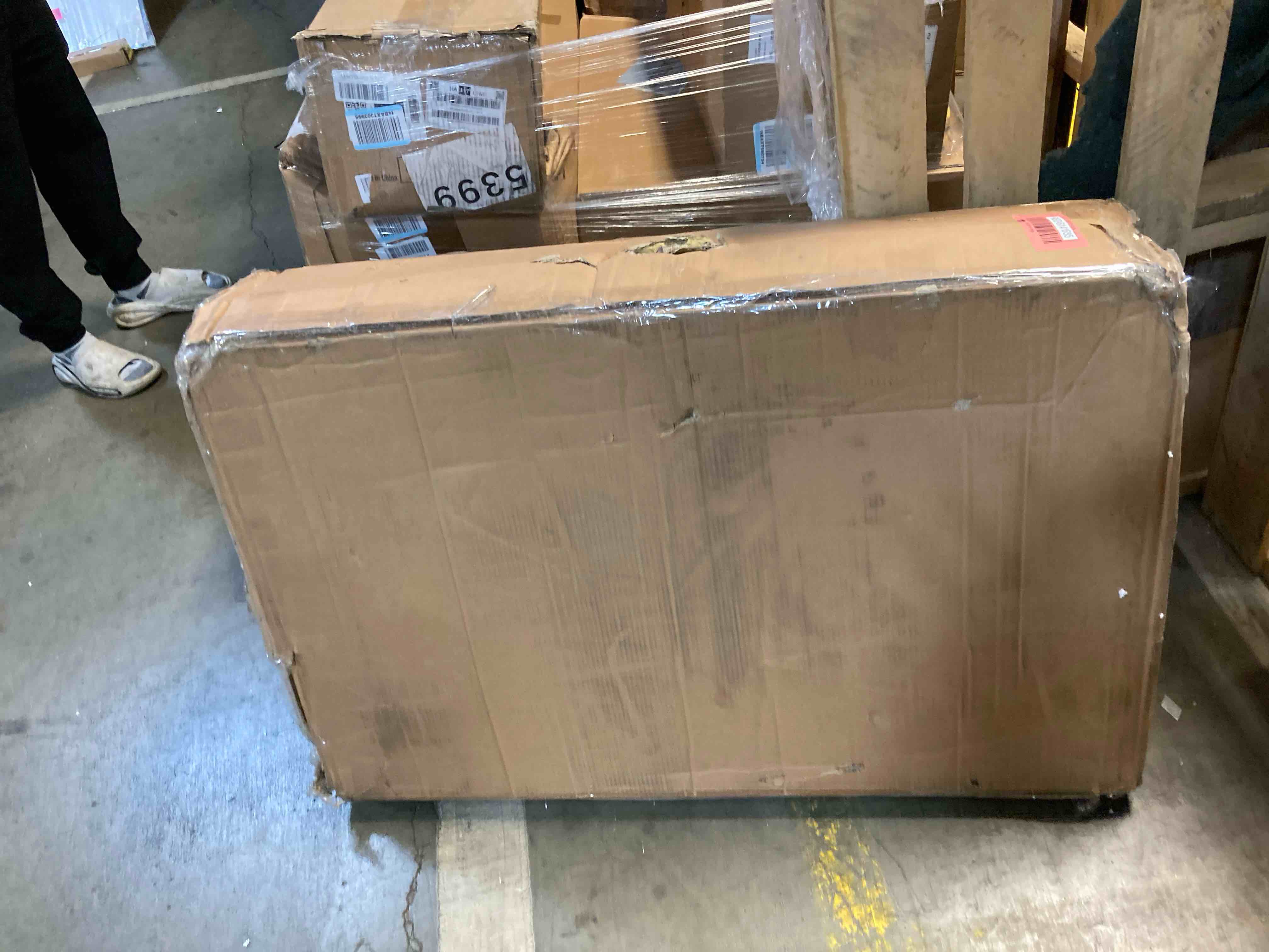 https://s3.amazonaws.com/lotting-images-prod/phillipi/RED6141585_1732225002000.jpeg