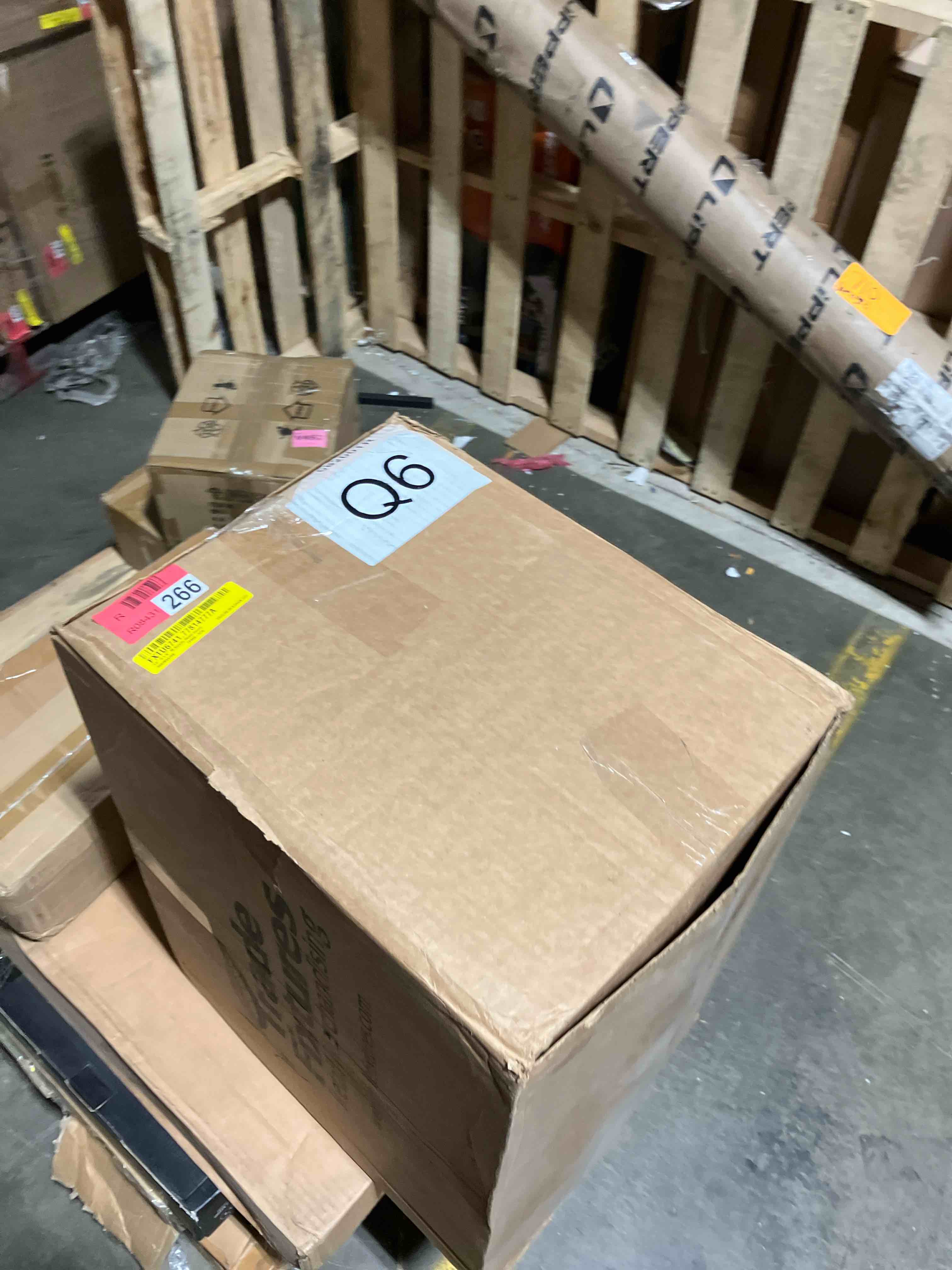 https://s3.amazonaws.com/lotting-images-prod/phillipi/RED6142642_1734392102817.jpeg