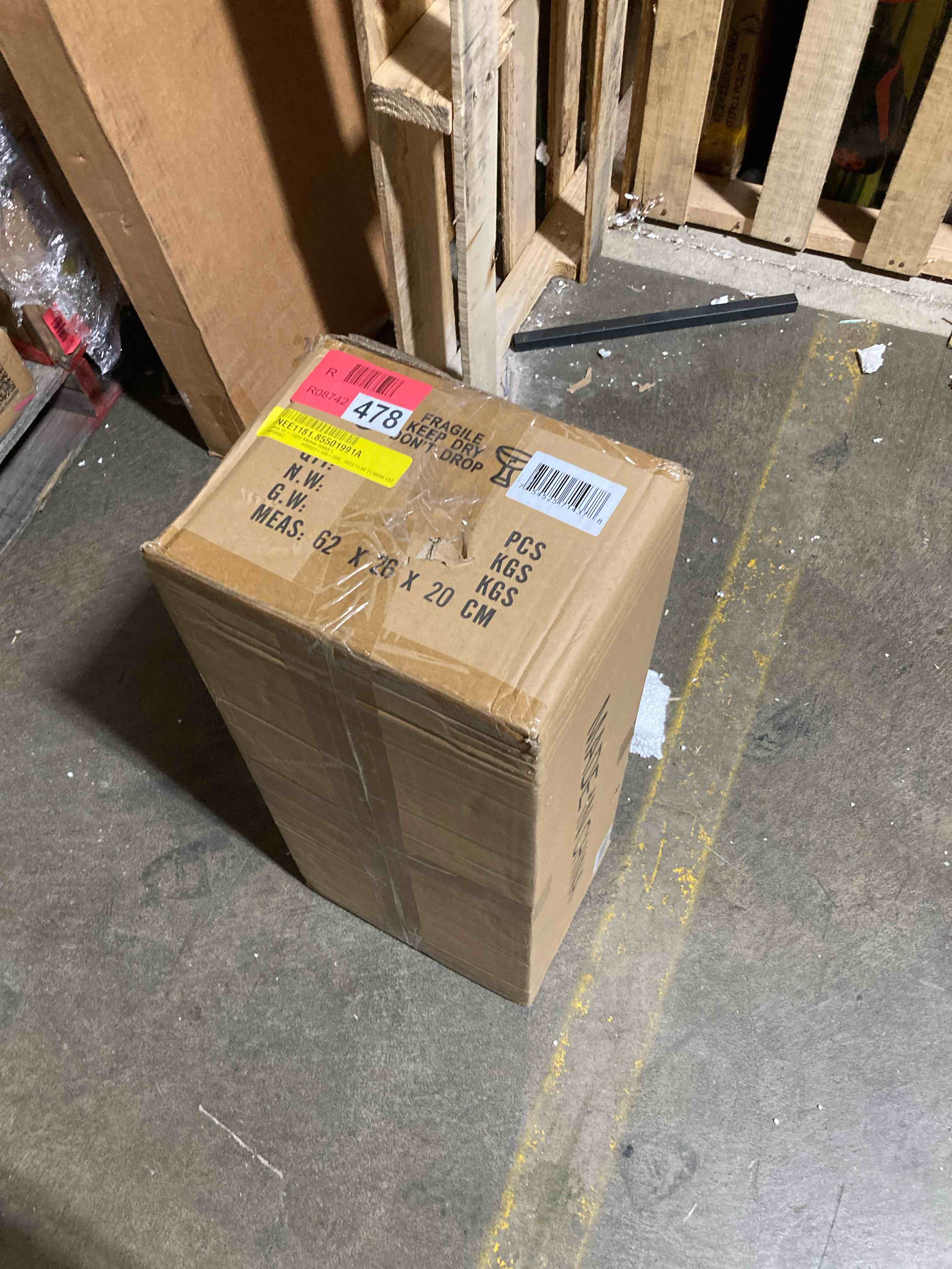 https://s3.amazonaws.com/lotting-images-prod/phillipi/RED6142644_1734393058982.jpeg