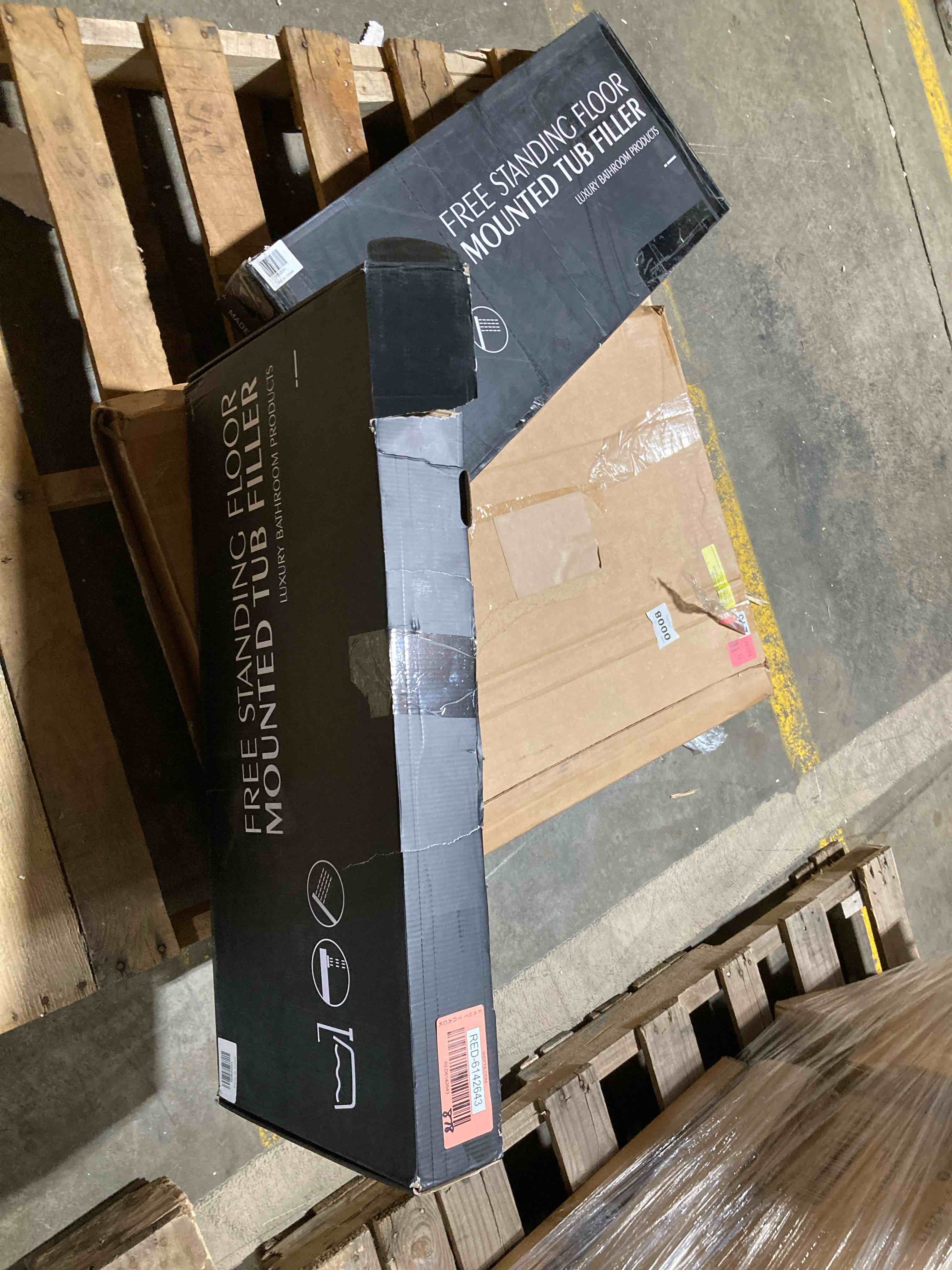 https://s3.amazonaws.com/lotting-images-prod/phillipi/RED6142645_1734392757597.jpeg