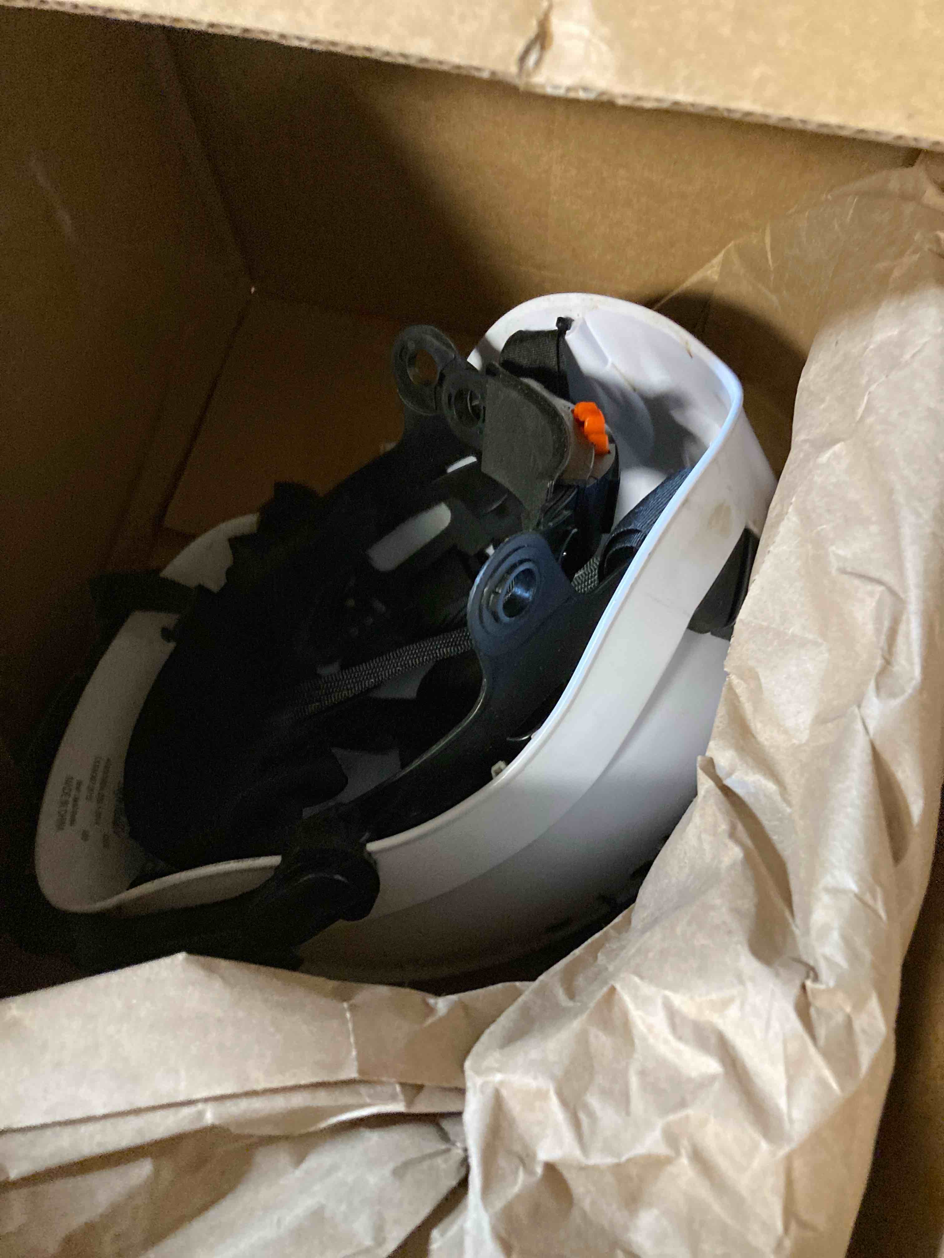 https://s3.amazonaws.com/lotting-images-prod/phillipi/RED6143031_1719947133017.jpeg
