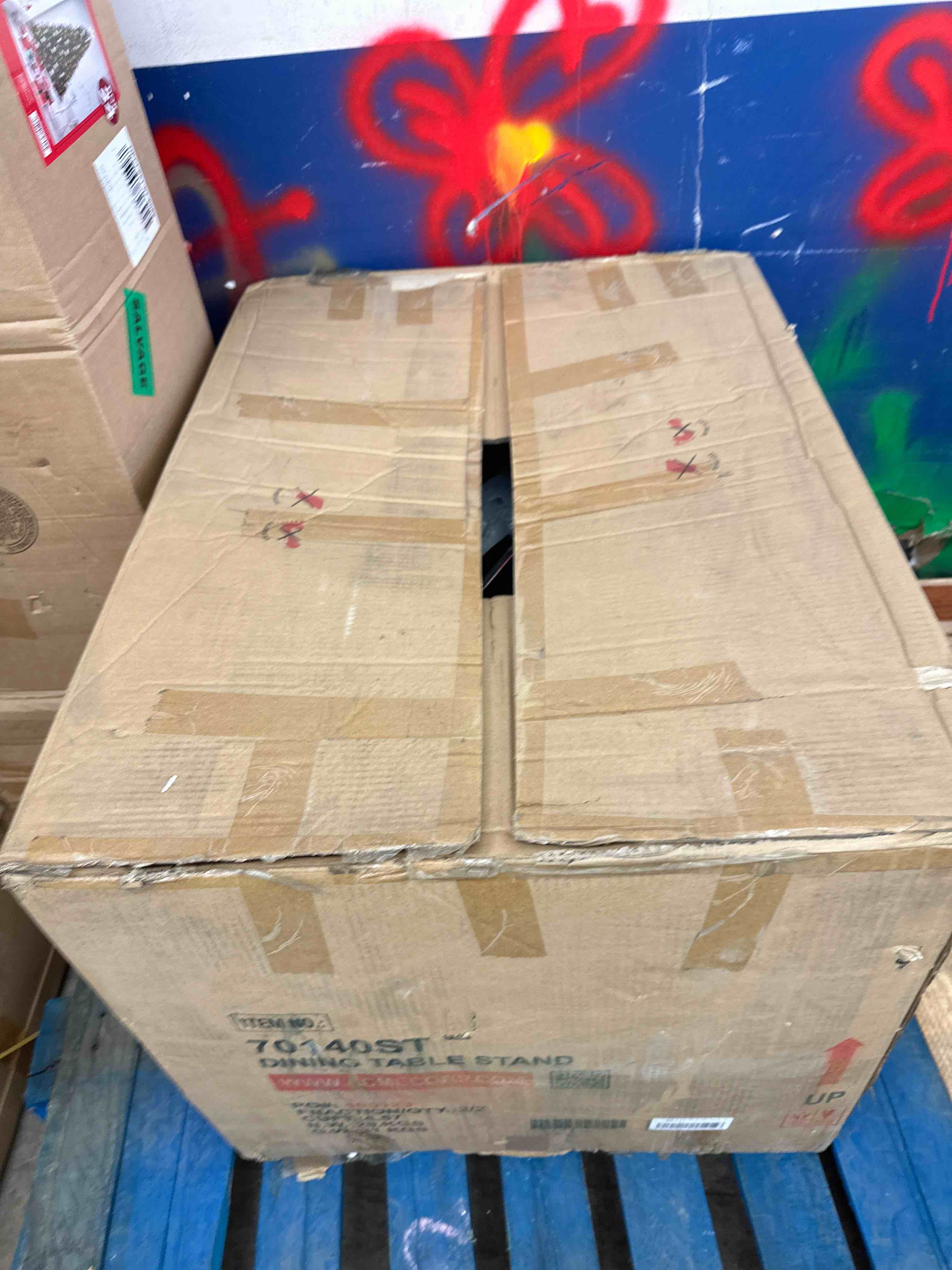 https://s3.amazonaws.com/lotting-images-prod/phillipi/RED6145464_1726154676678.jpeg