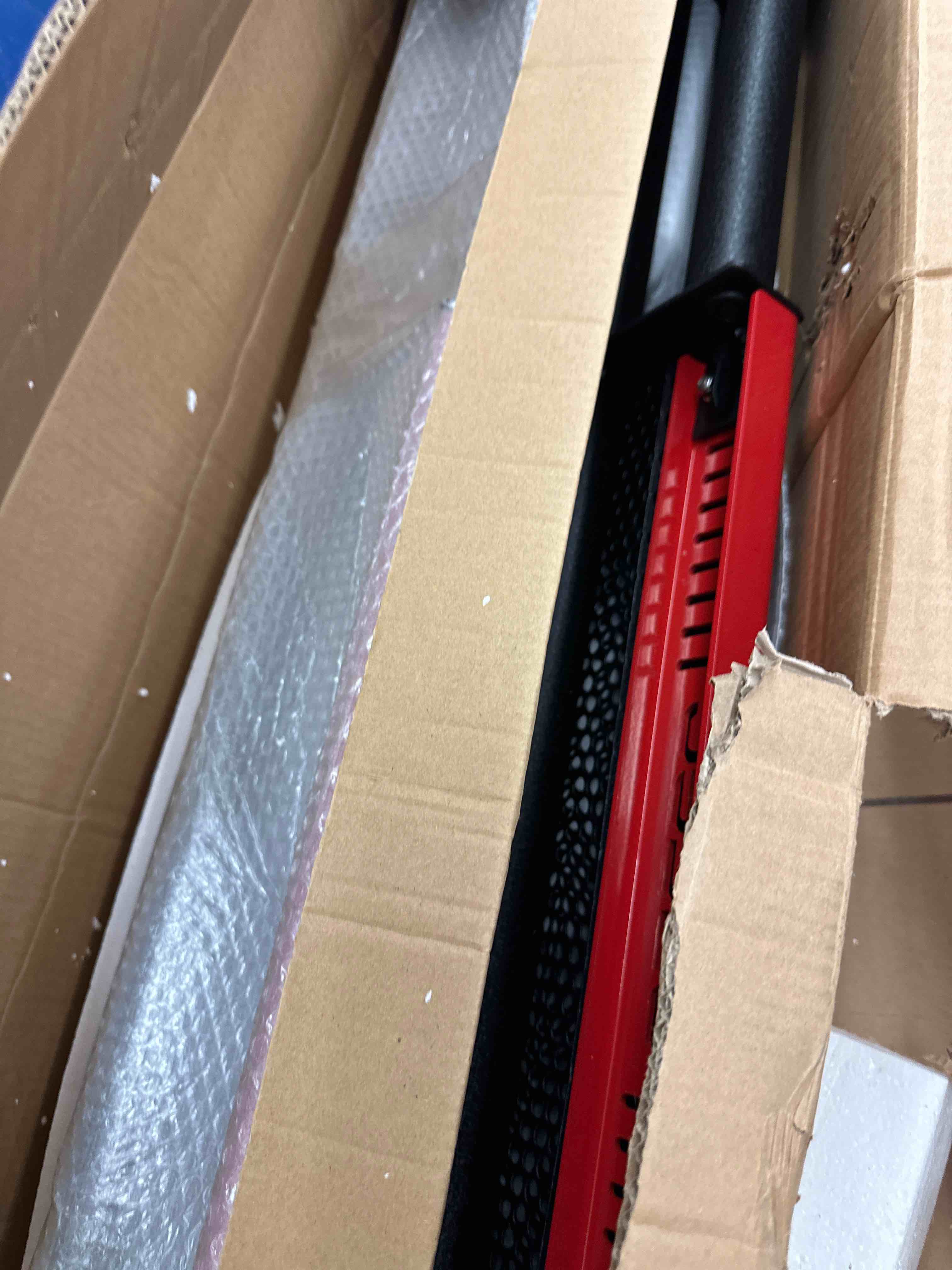https://s3.amazonaws.com/lotting-images-prod/phillipi/RED6145479_1726157639278.jpeg