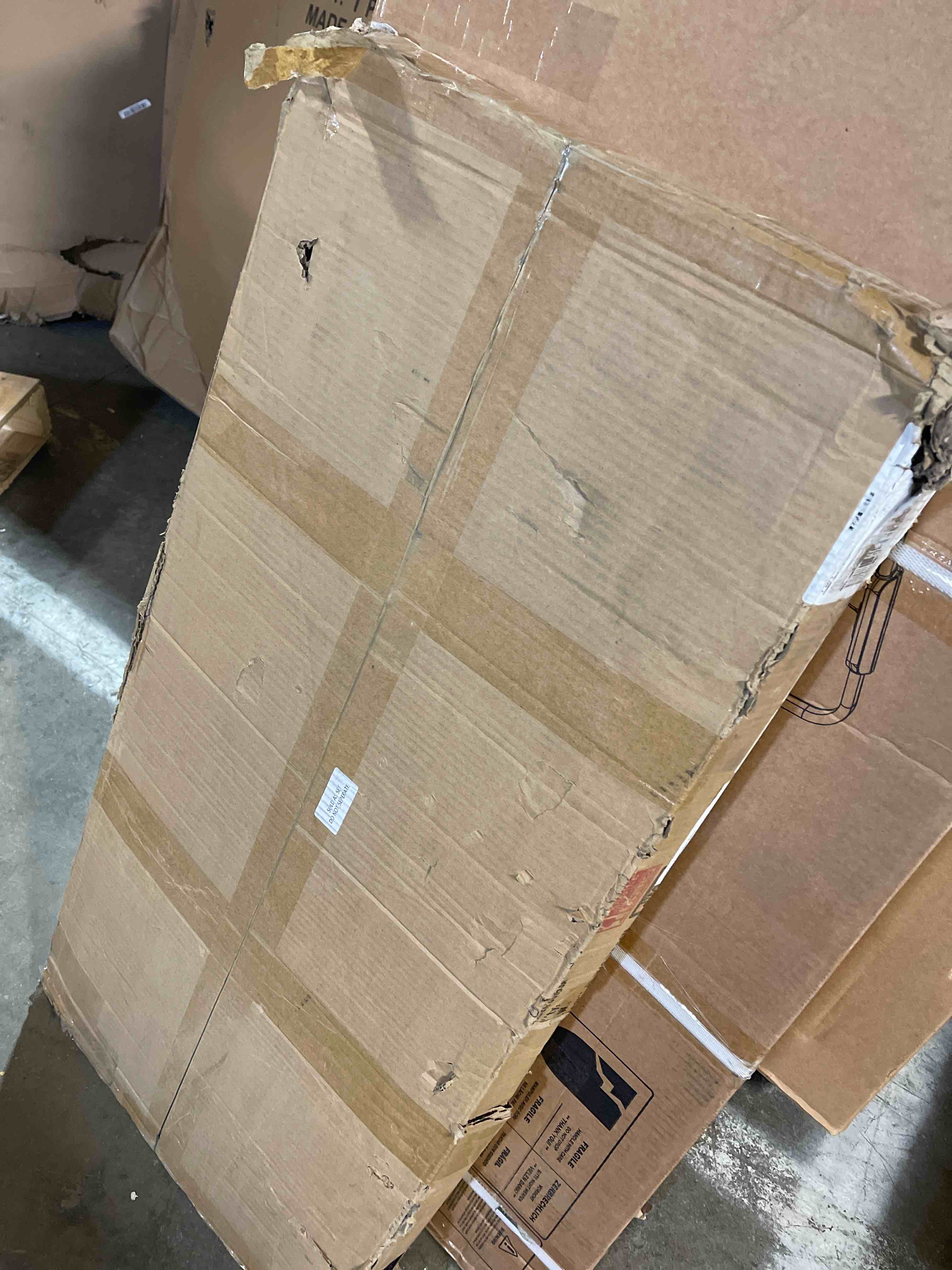 https://s3.amazonaws.com/lotting-images-prod/phillipi/RED6146775_1713454740812.jpeg