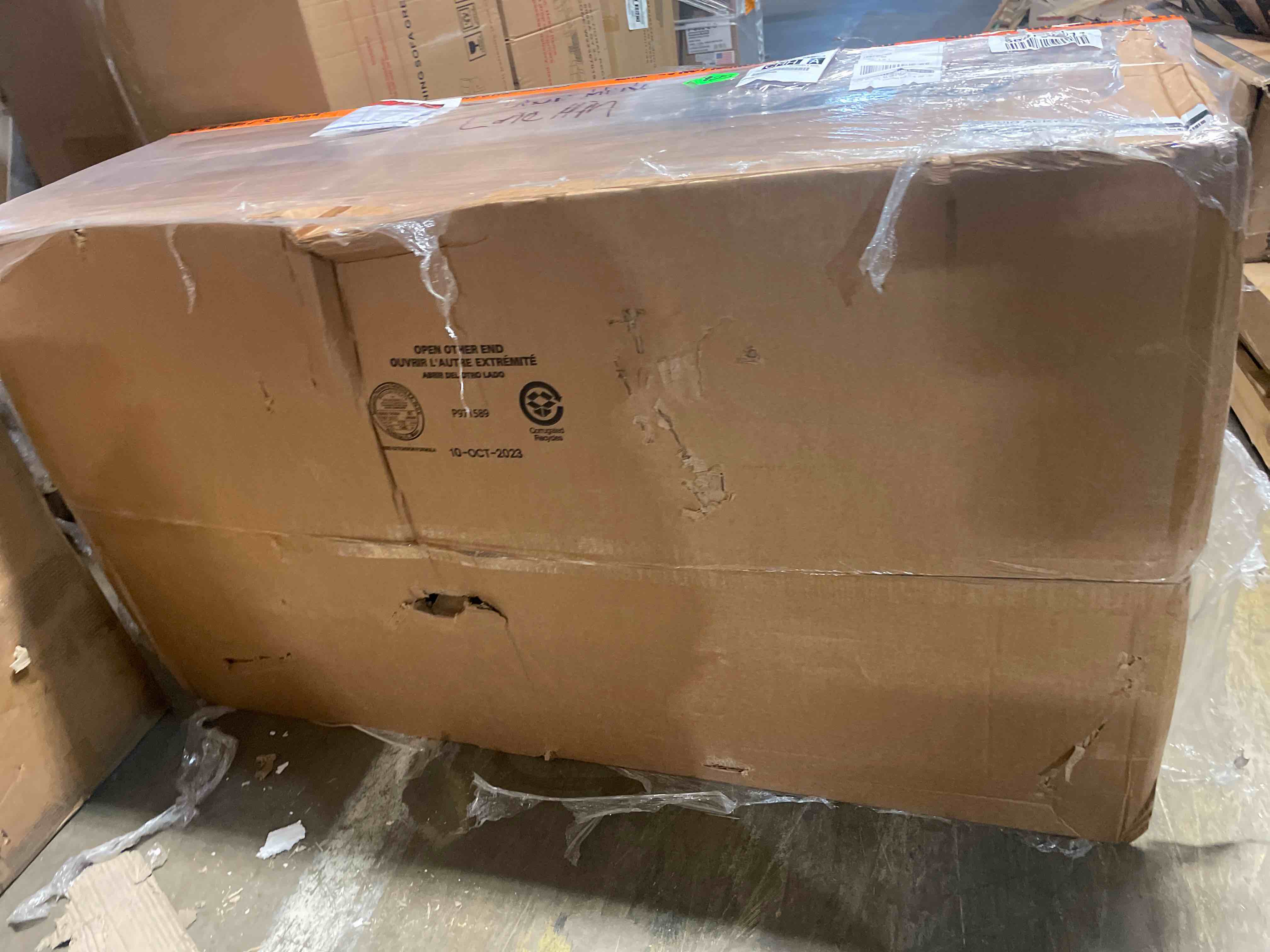 https://s3.amazonaws.com/lotting-images-prod/phillipi/RED6146963_1713543968054.jpeg