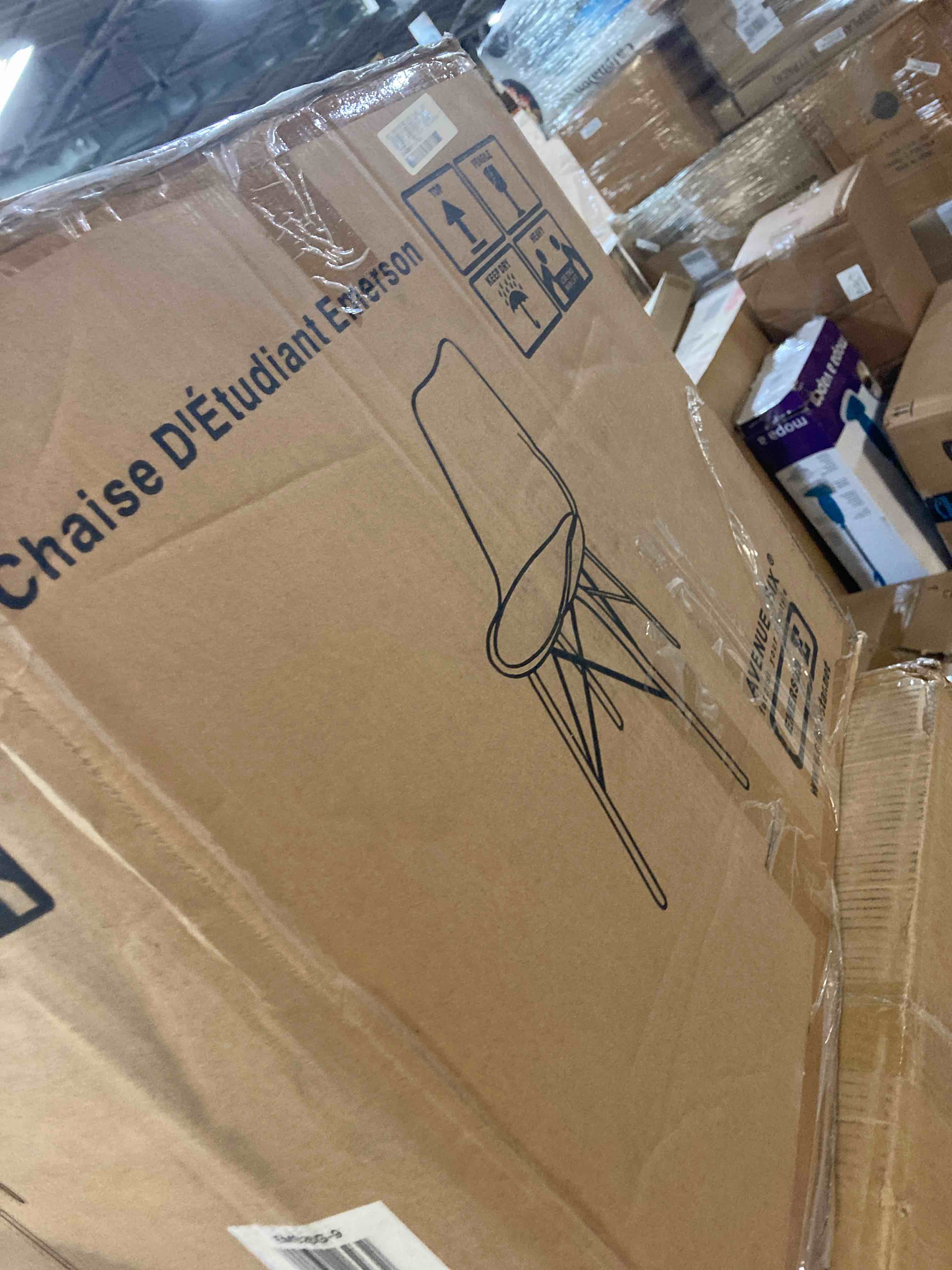https://s3.amazonaws.com/lotting-images-prod/phillipi/RED6147895_1729709635810.jpeg