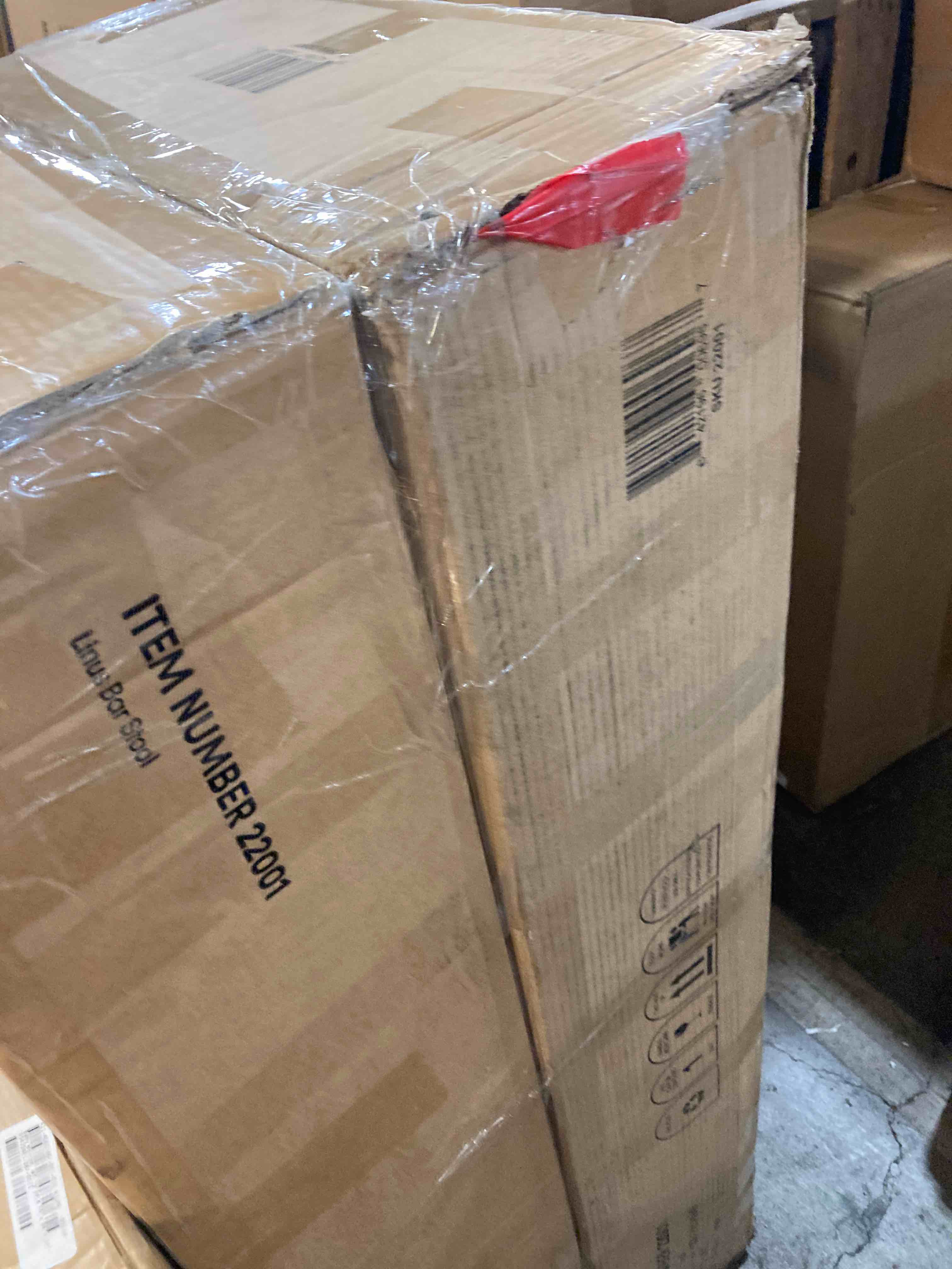 https://s3.amazonaws.com/lotting-images-prod/phillipi/RED6147897_1729709826615.jpeg