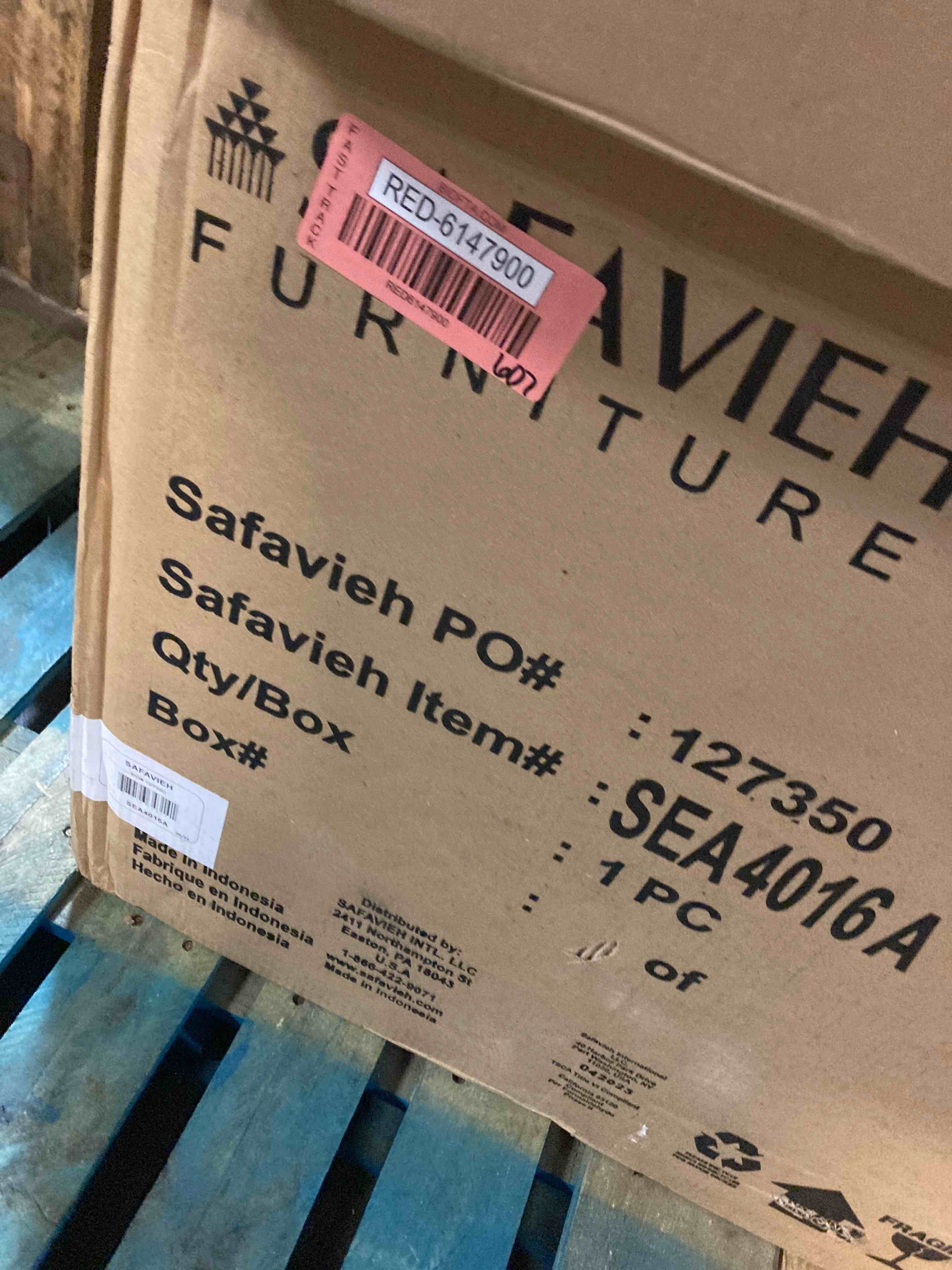 https://s3.amazonaws.com/lotting-images-prod/phillipi/RED6147900_1729710168016.jpeg