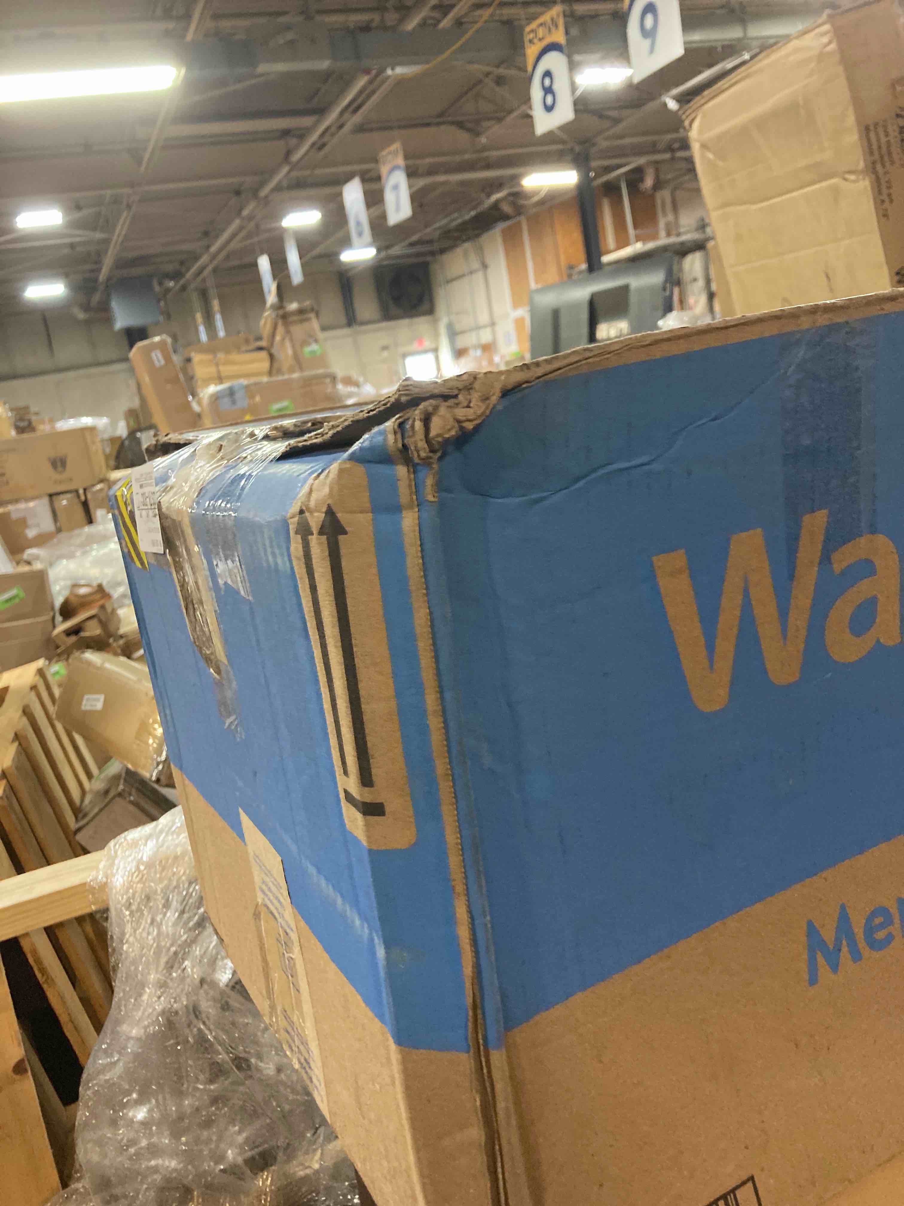 https://s3.amazonaws.com/lotting-images-prod/phillipi/RED6147904_1729710653788.jpeg