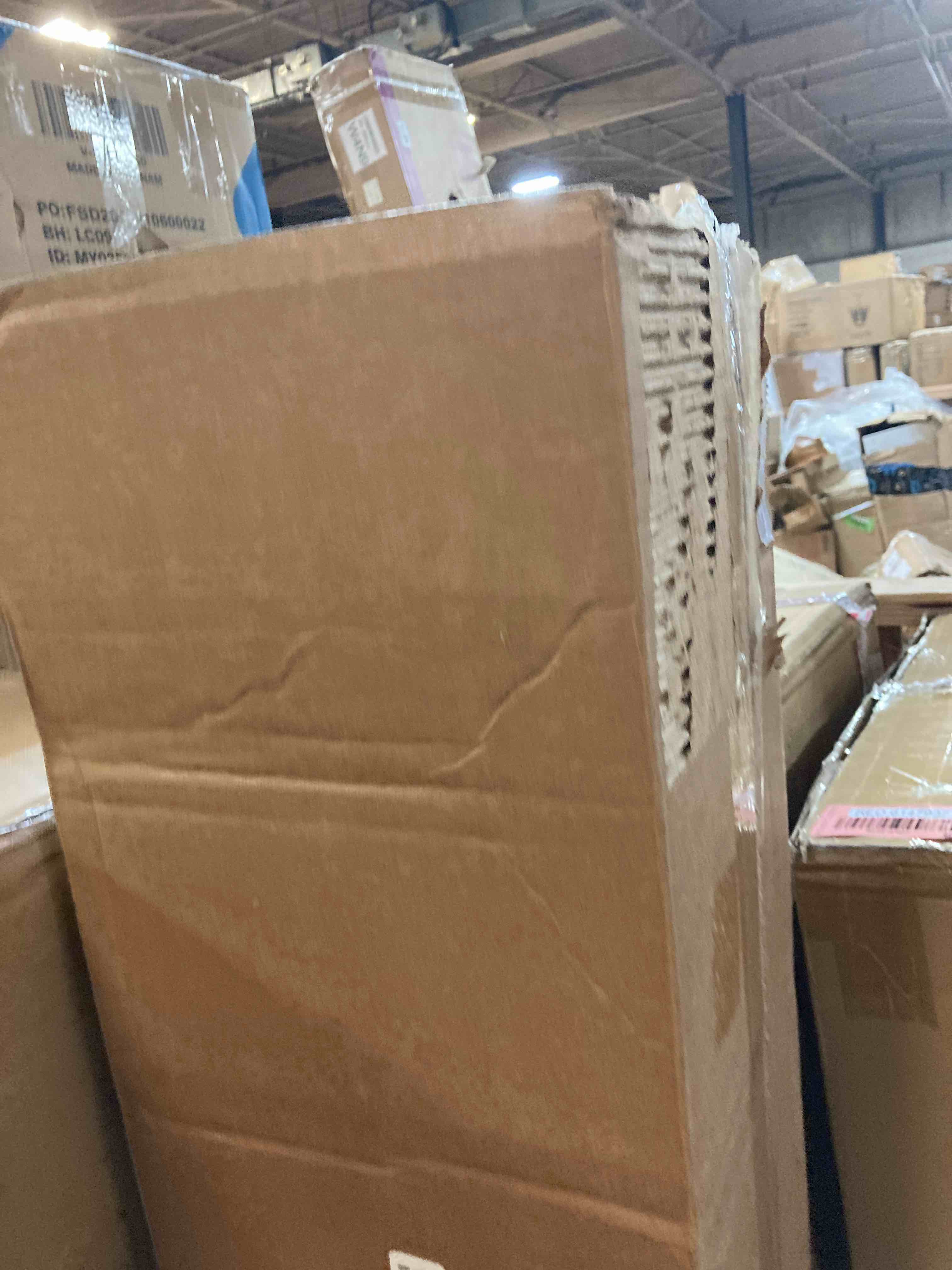 https://s3.amazonaws.com/lotting-images-prod/phillipi/RED6147908_1729711404303.jpeg