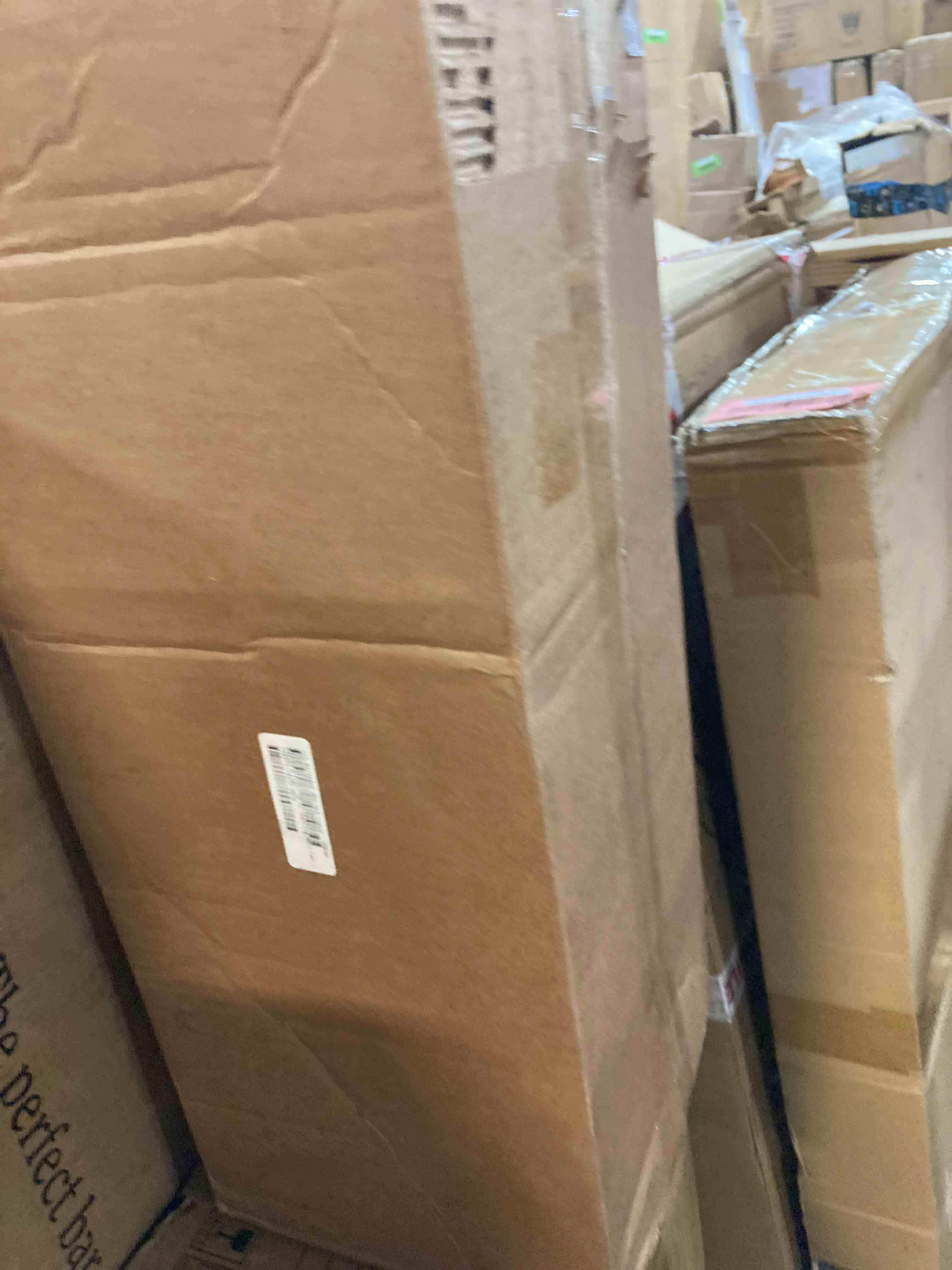 https://s3.amazonaws.com/lotting-images-prod/phillipi/RED6147908_1729711405920.jpeg