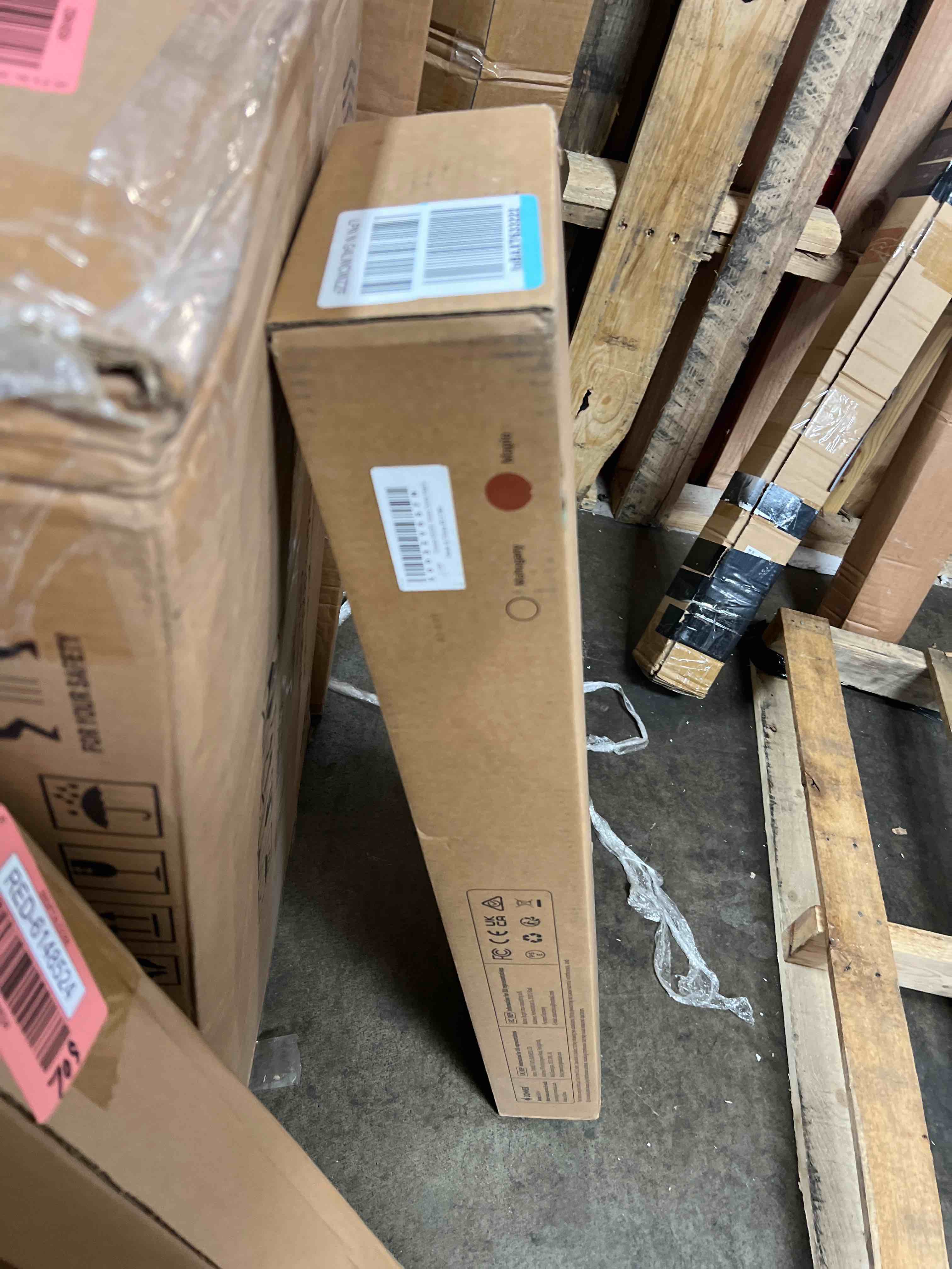 https://s3.amazonaws.com/lotting-images-prod/phillipi/RED6148525_1731355608989.jpeg