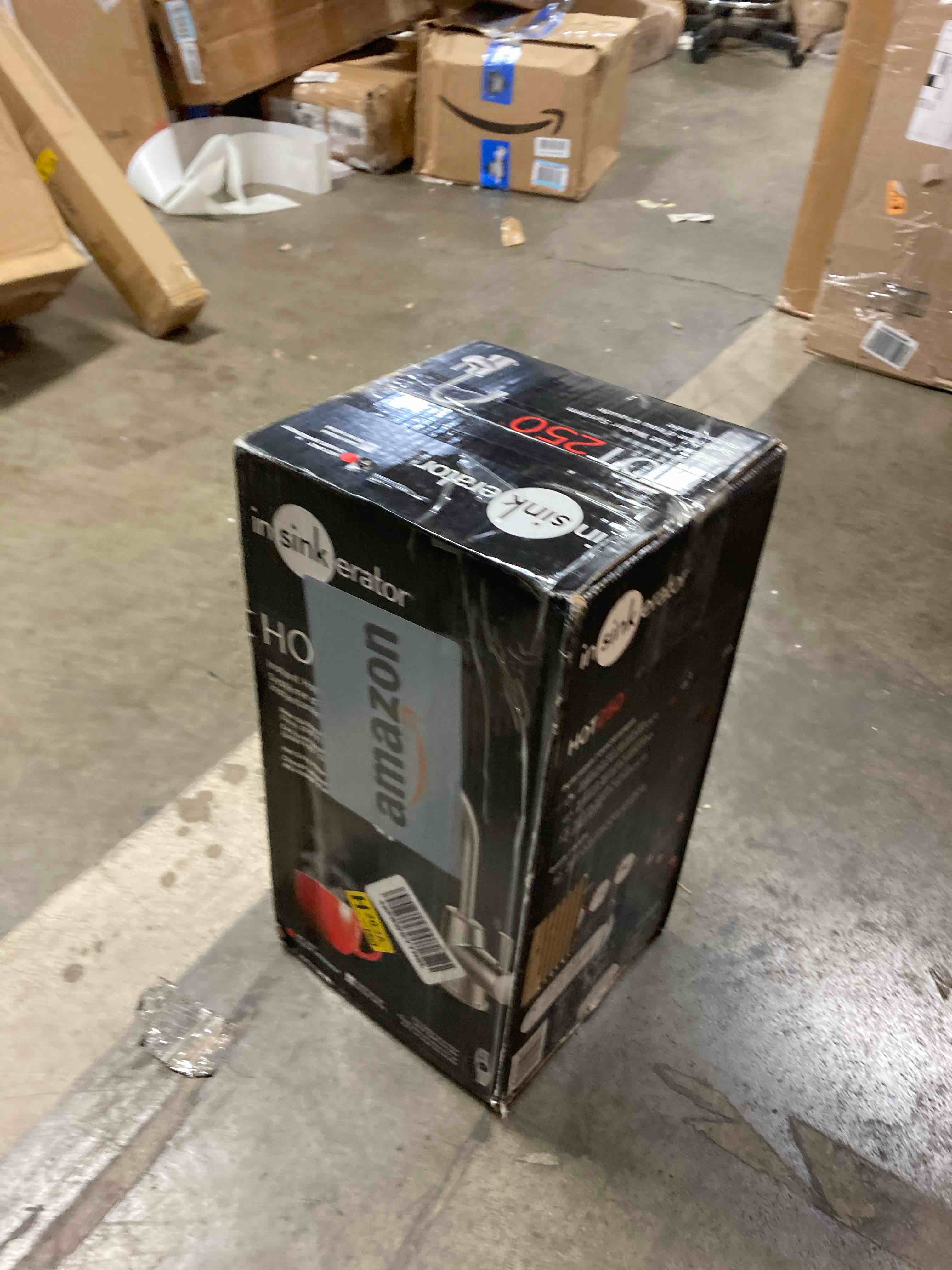 https://s3.amazonaws.com/lotting-images-prod/phillipi/RED6148534_1731356240305.jpeg