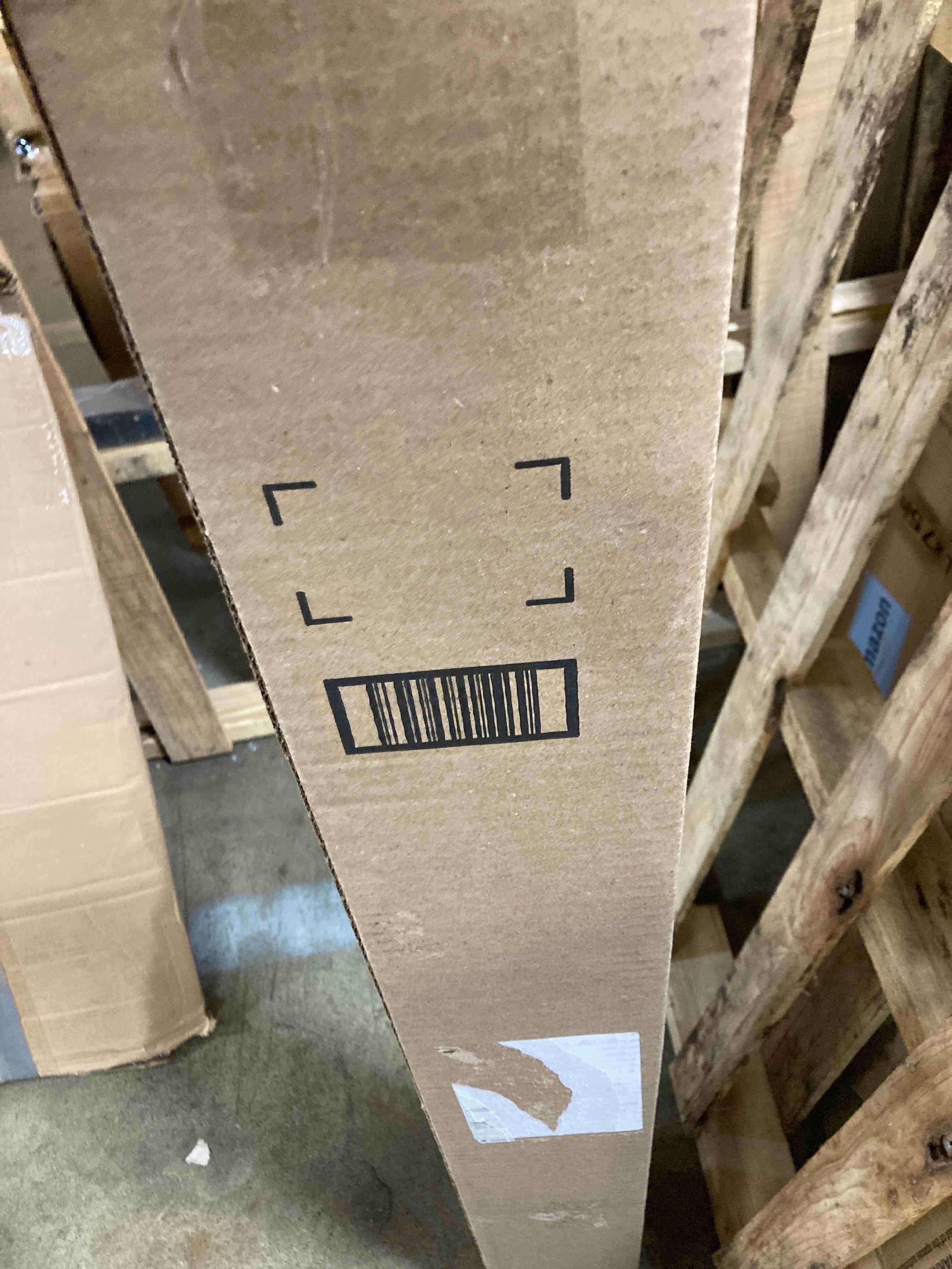 https://s3.amazonaws.com/lotting-images-prod/phillipi/RED6148636_1731428283641.jpeg