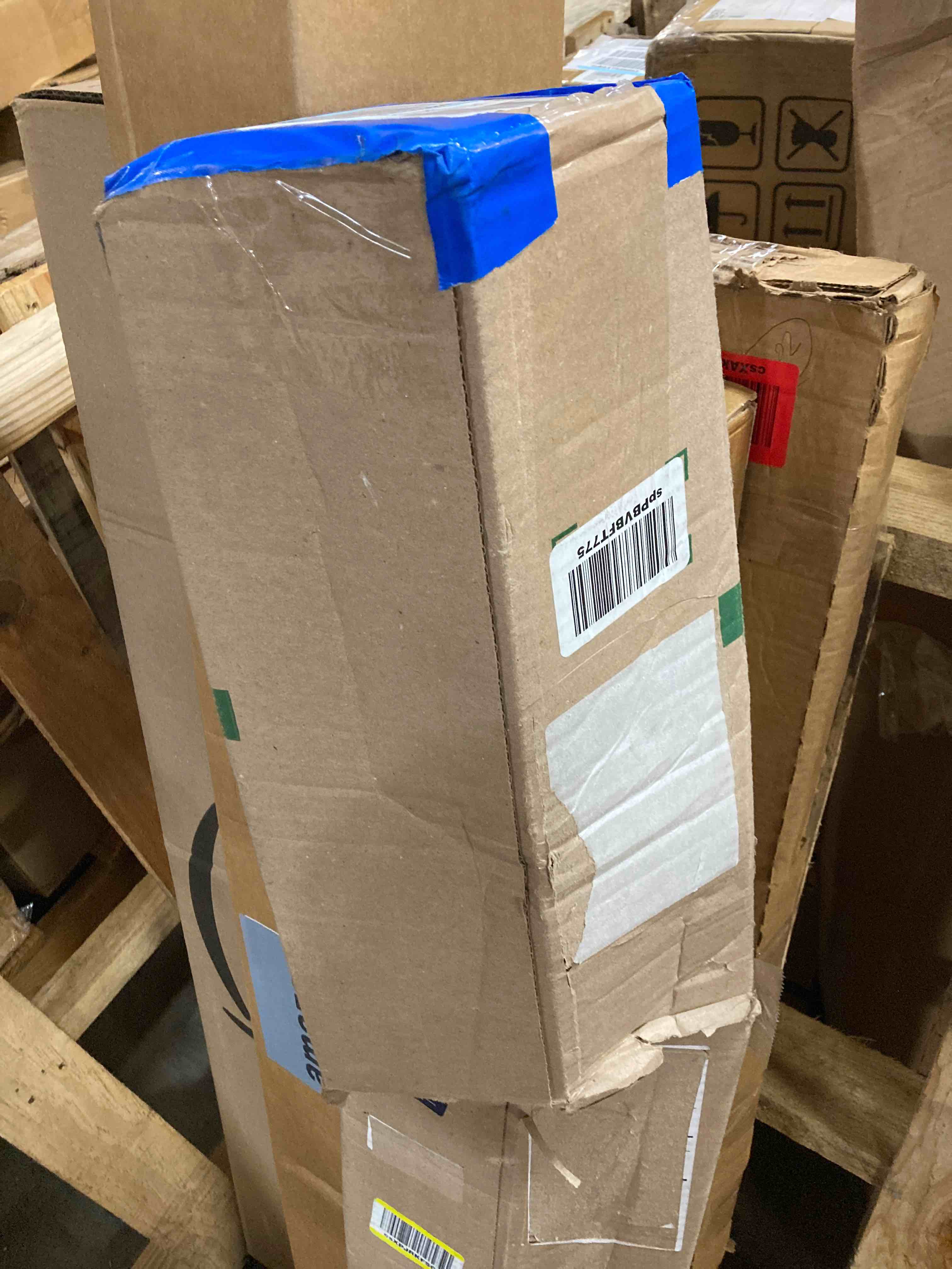 https://s3.amazonaws.com/lotting-images-prod/phillipi/RED6148643_1731429475284.jpeg