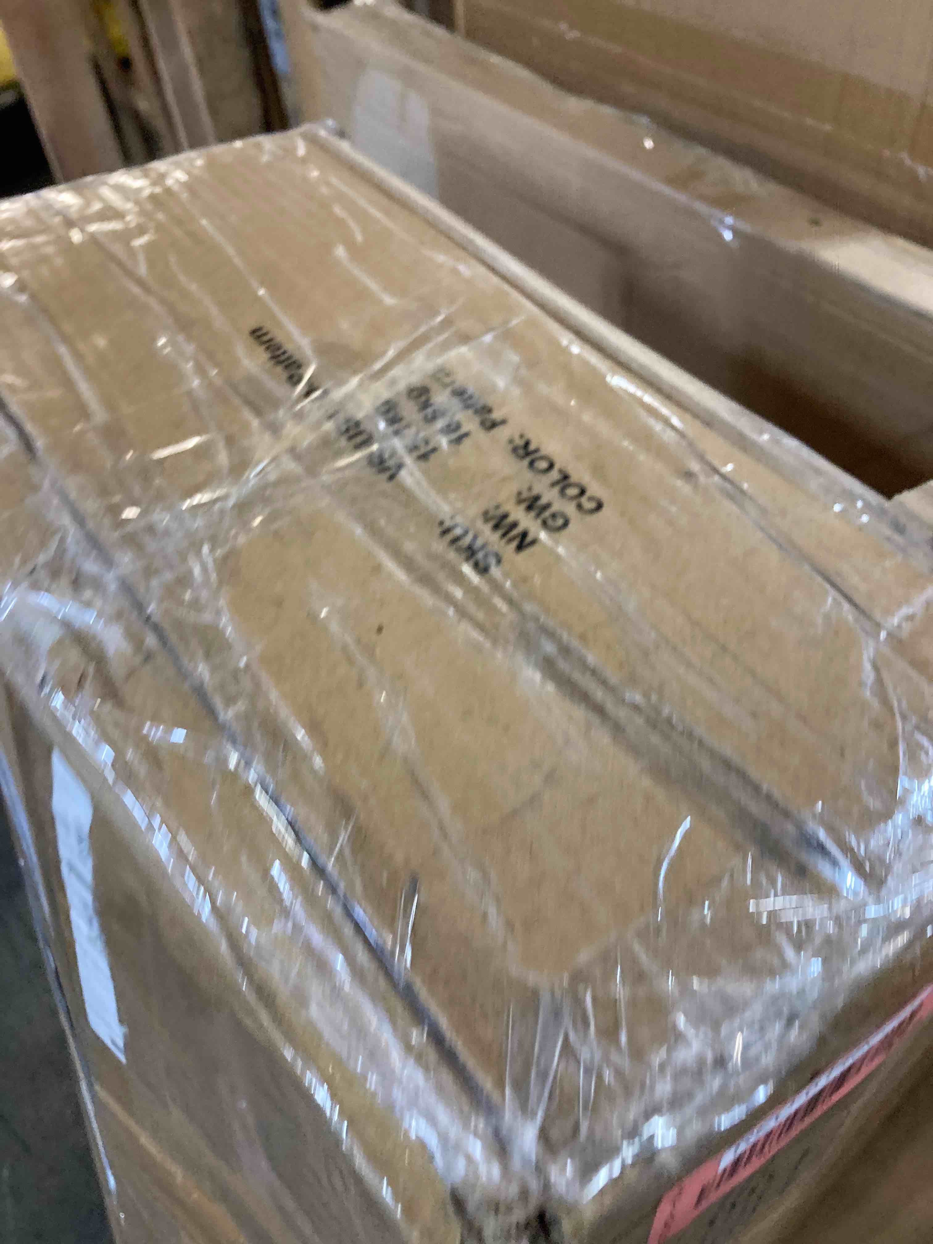 https://s3.amazonaws.com/lotting-images-prod/phillipi/RED6148670_1731436455941.jpeg