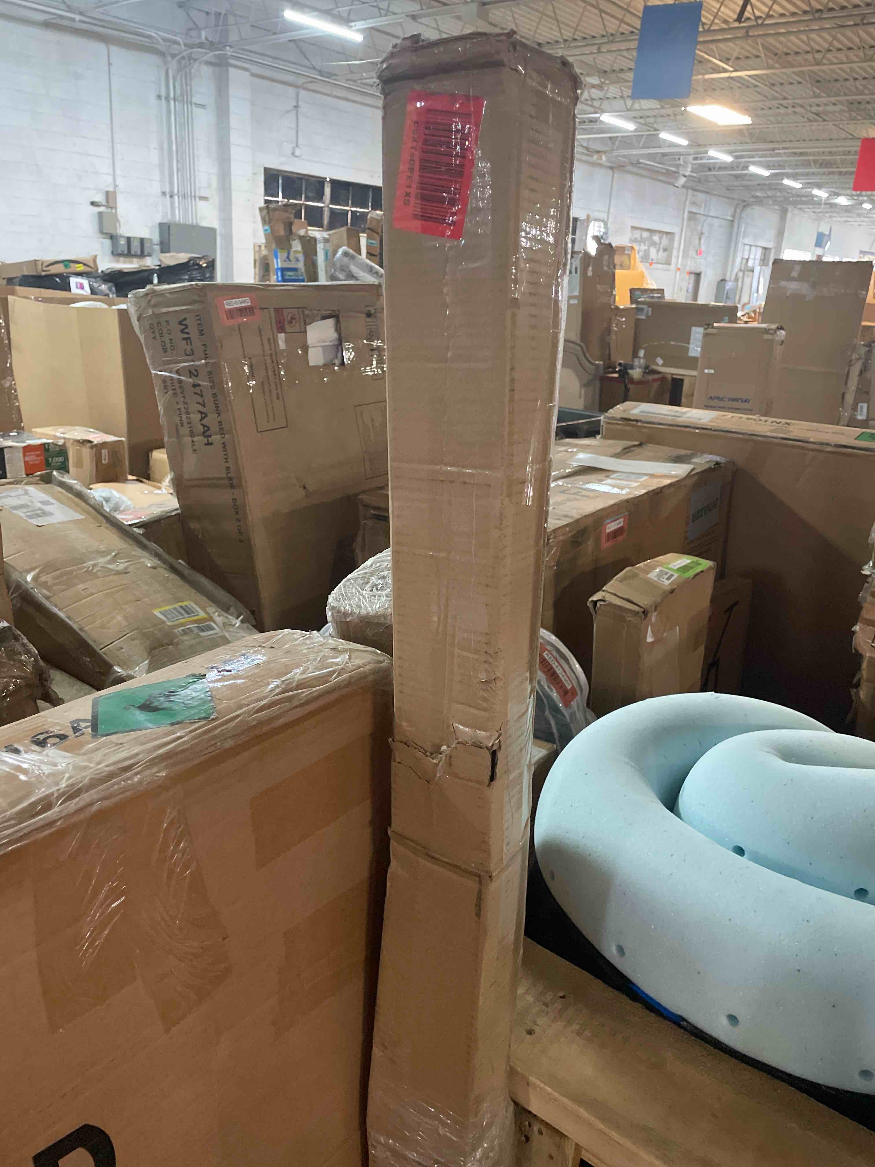 https://s3.amazonaws.com/lotting-images-prod/phillipi/RED6149413_1716305102609.jpeg