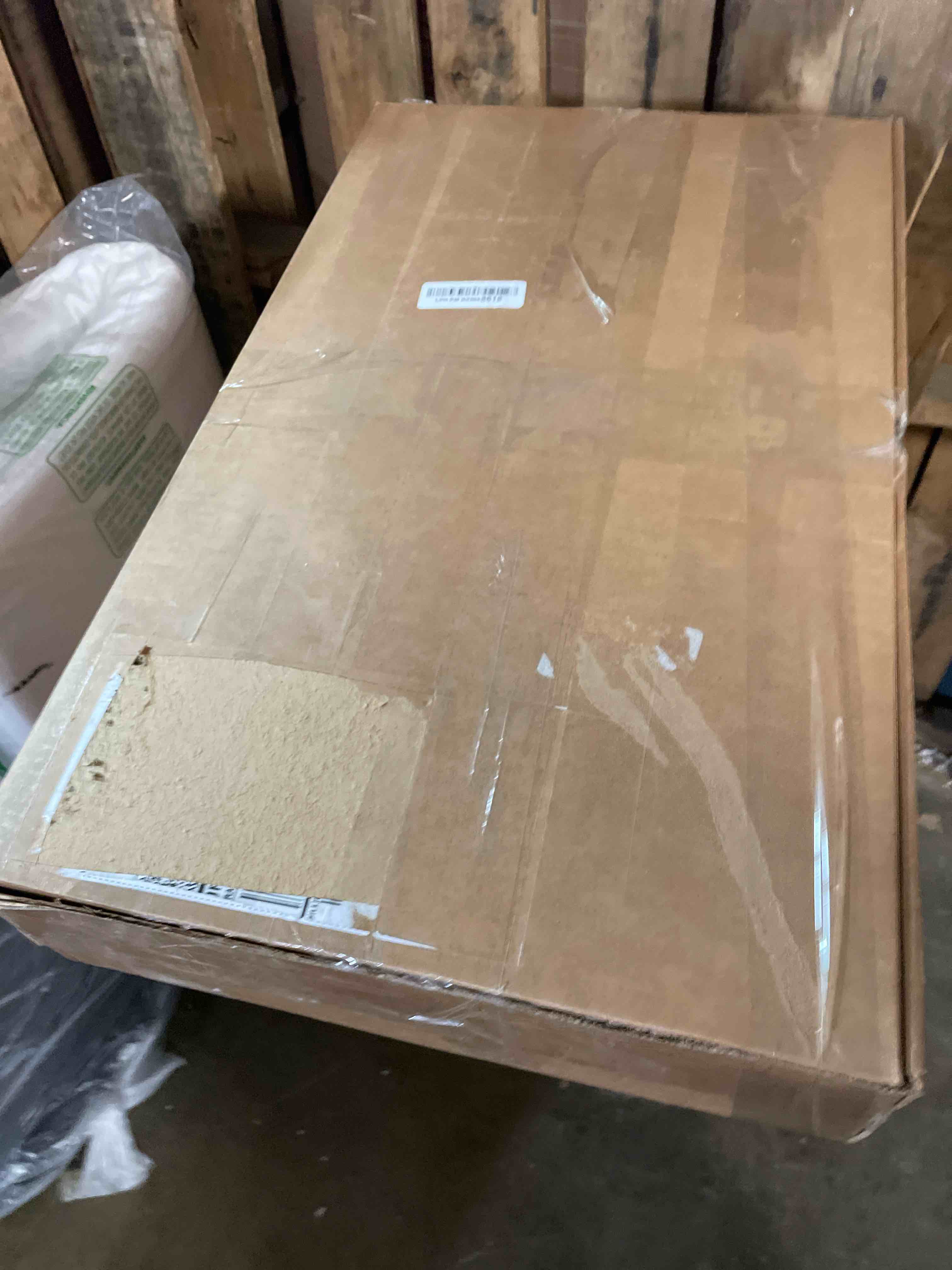 https://s3.amazonaws.com/lotting-images-prod/phillipi/RED6149437_1716316081468.jpeg