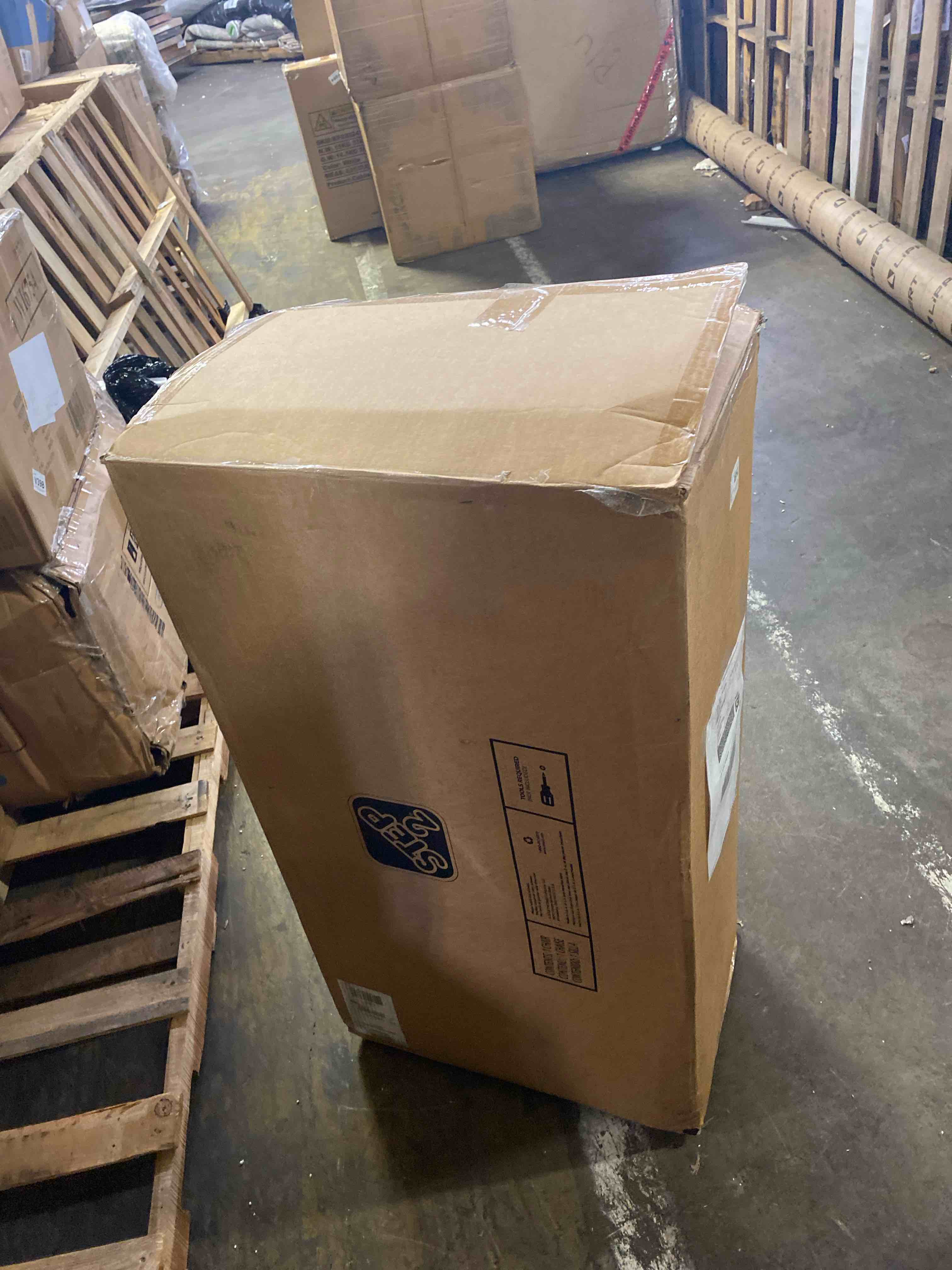 https://s3.amazonaws.com/lotting-images-prod/phillipi/RED6149720_1716311457053.jpeg
