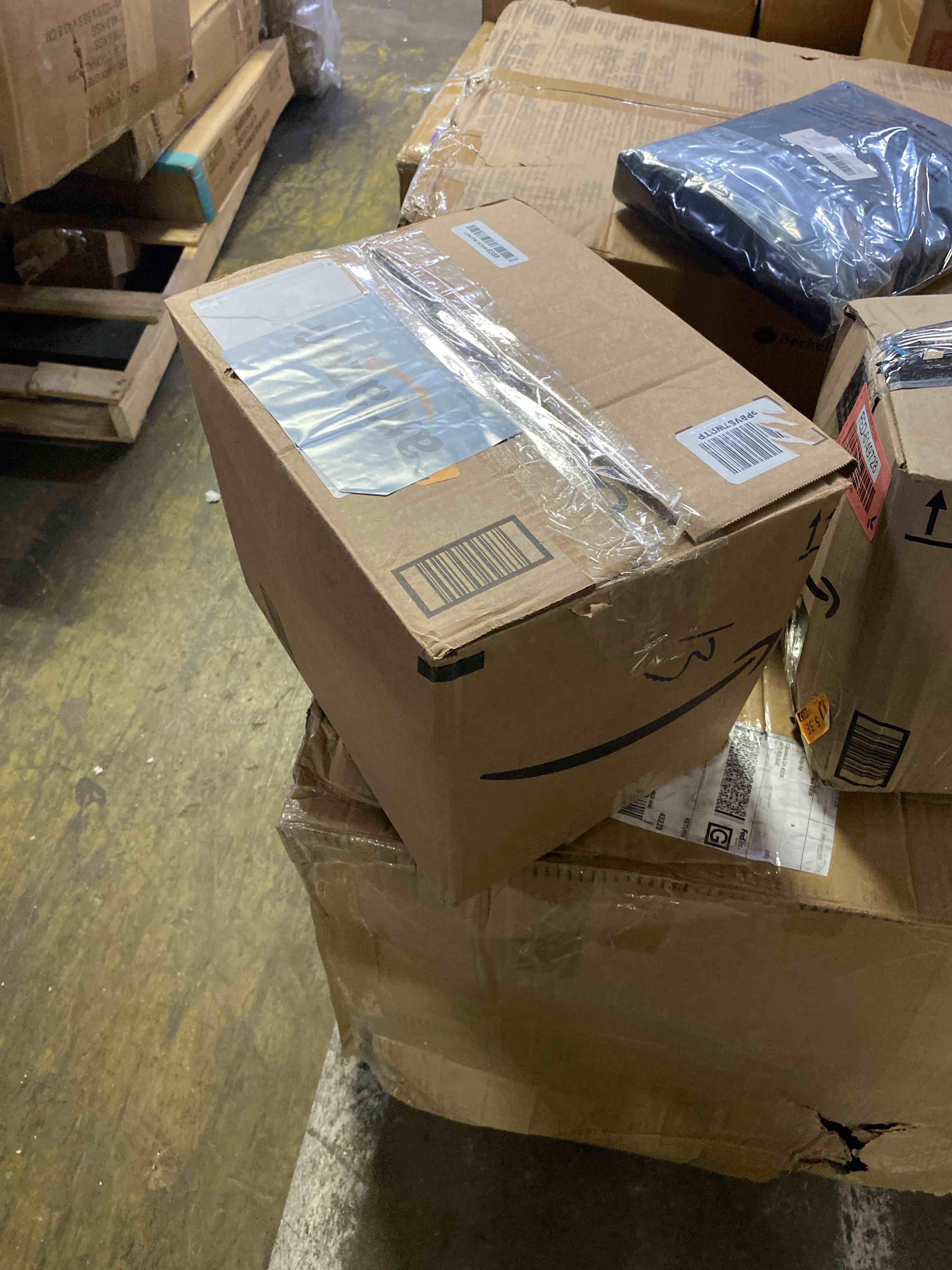 https://s3.amazonaws.com/lotting-images-prod/phillipi/RED6149730_1716314845682.jpeg