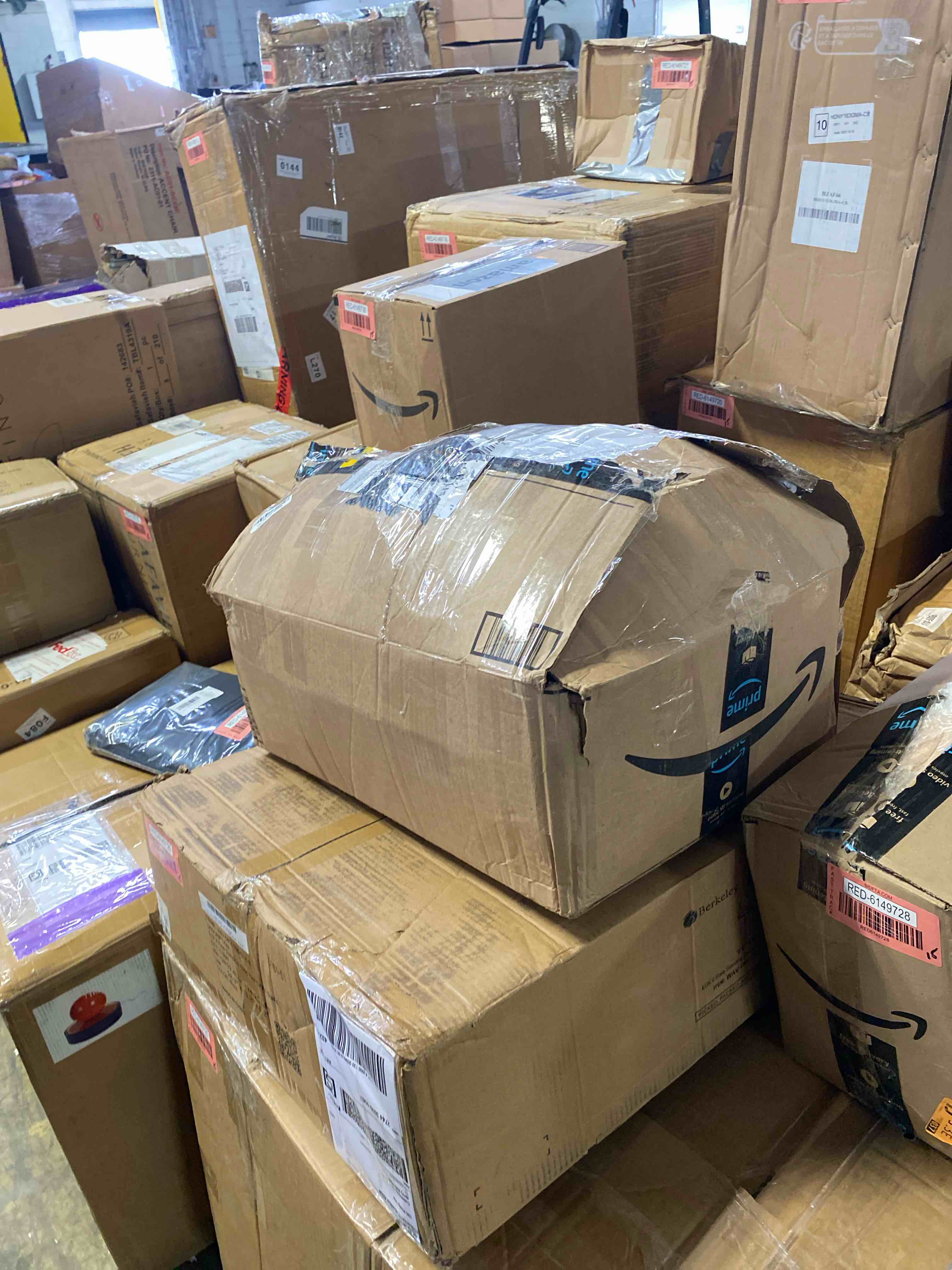 https://s3.amazonaws.com/lotting-images-prod/phillipi/RED6149732_1716315317171.jpeg