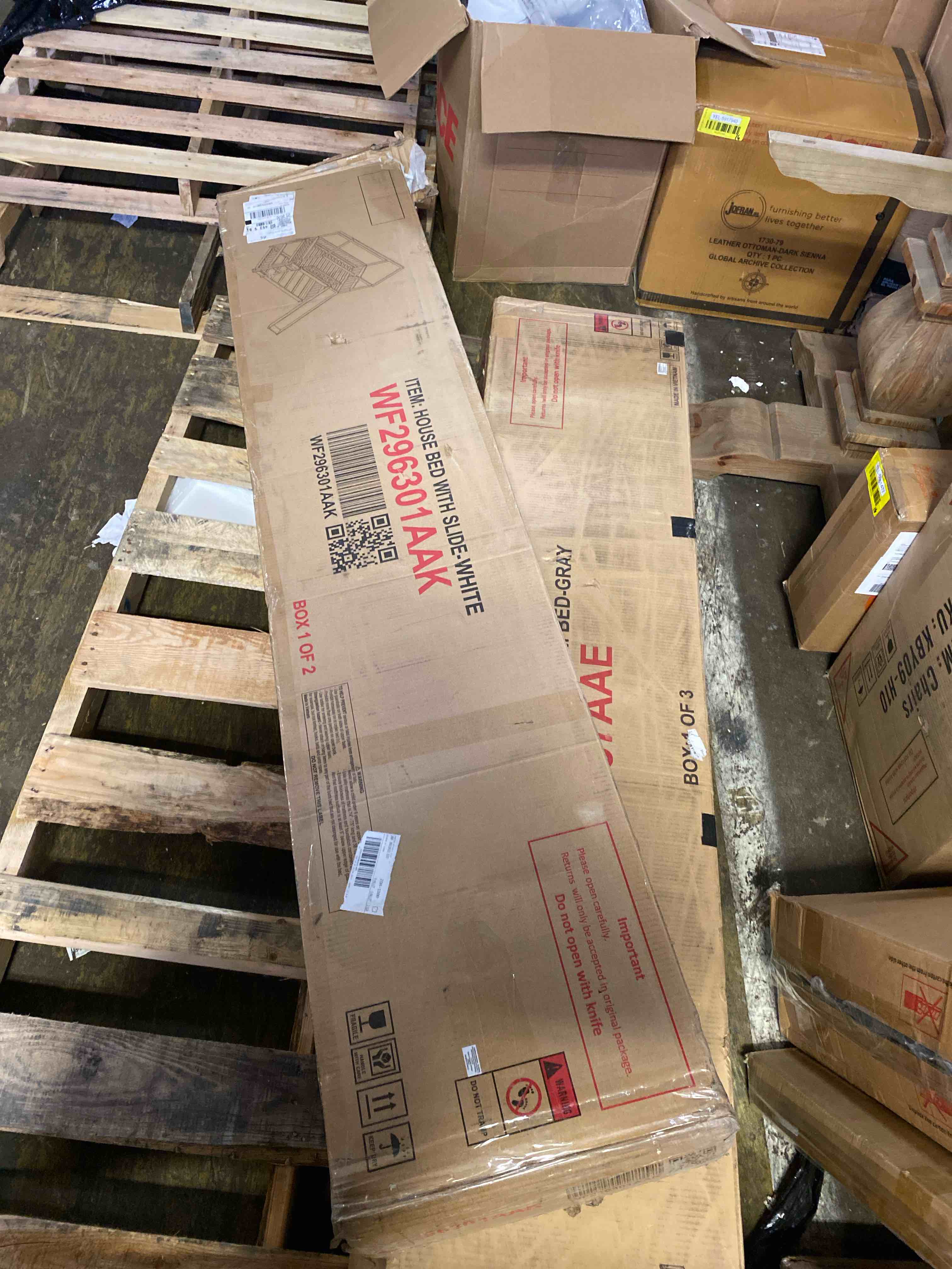 https://s3.amazonaws.com/lotting-images-prod/phillipi/RED6149745_1716318299816.jpeg