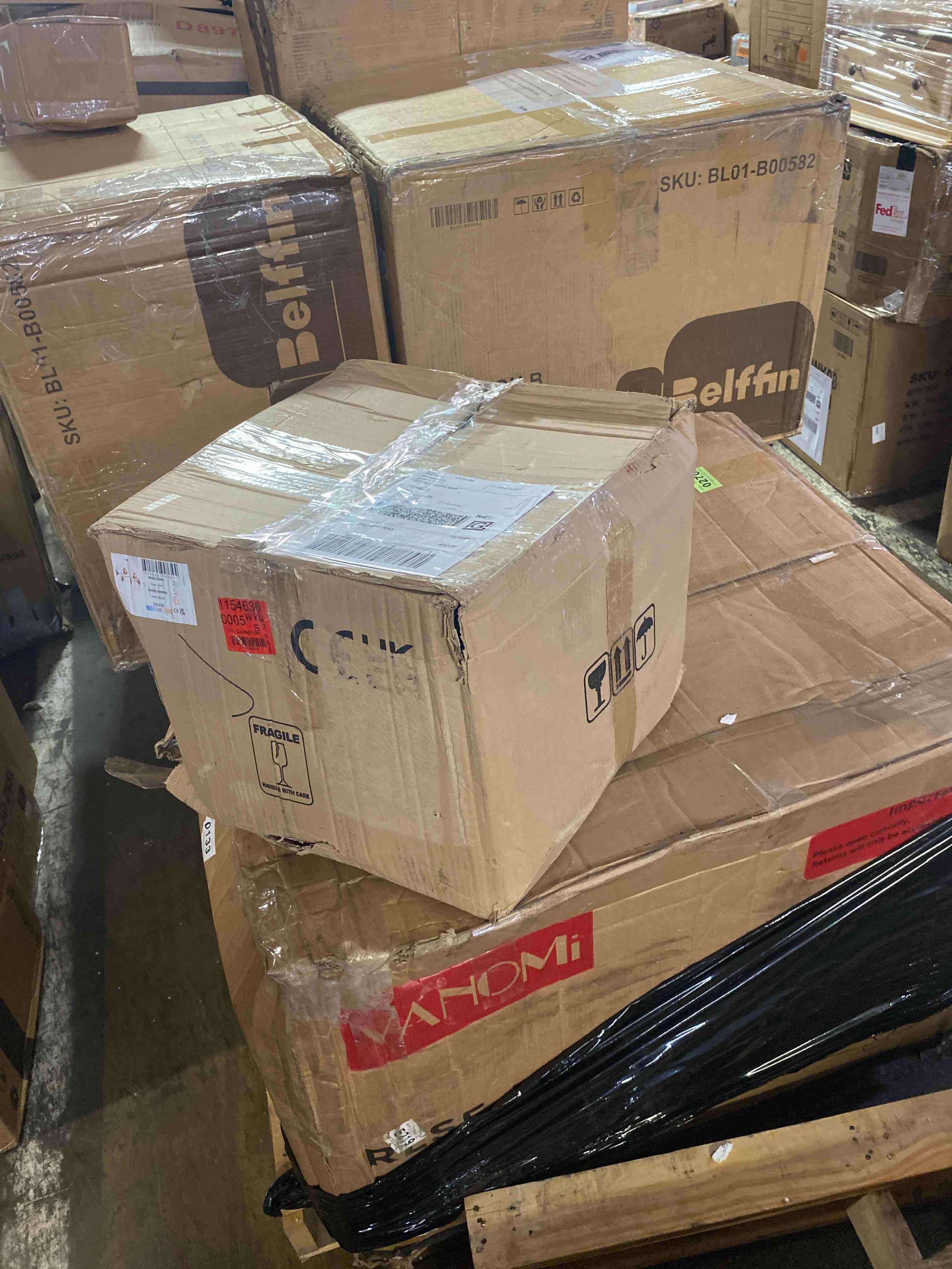 https://s3.amazonaws.com/lotting-images-prod/phillipi/RED6149754_1716321078185.jpeg