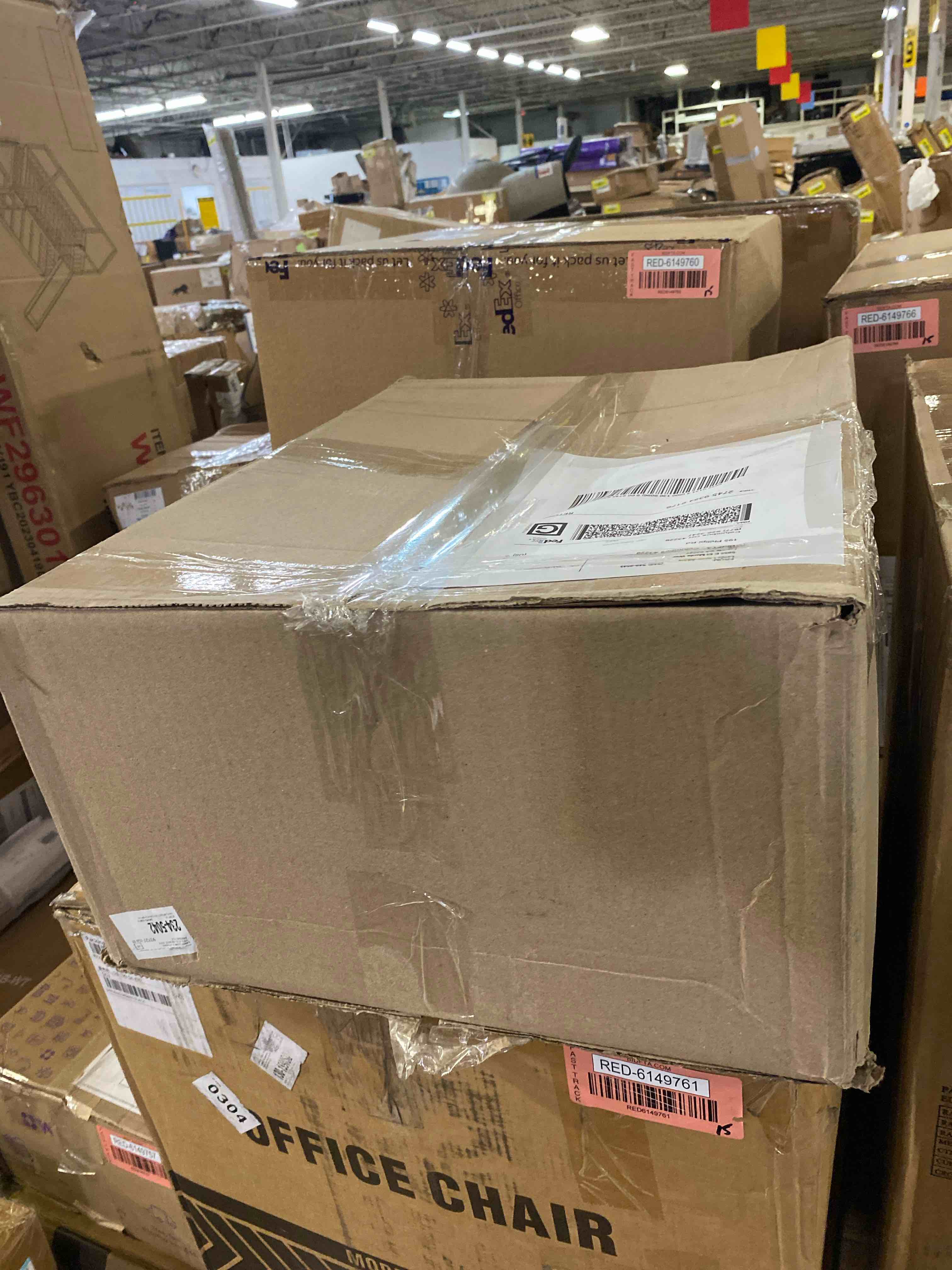 https://s3.amazonaws.com/lotting-images-prod/phillipi/RED6149773_1716328146803.jpeg