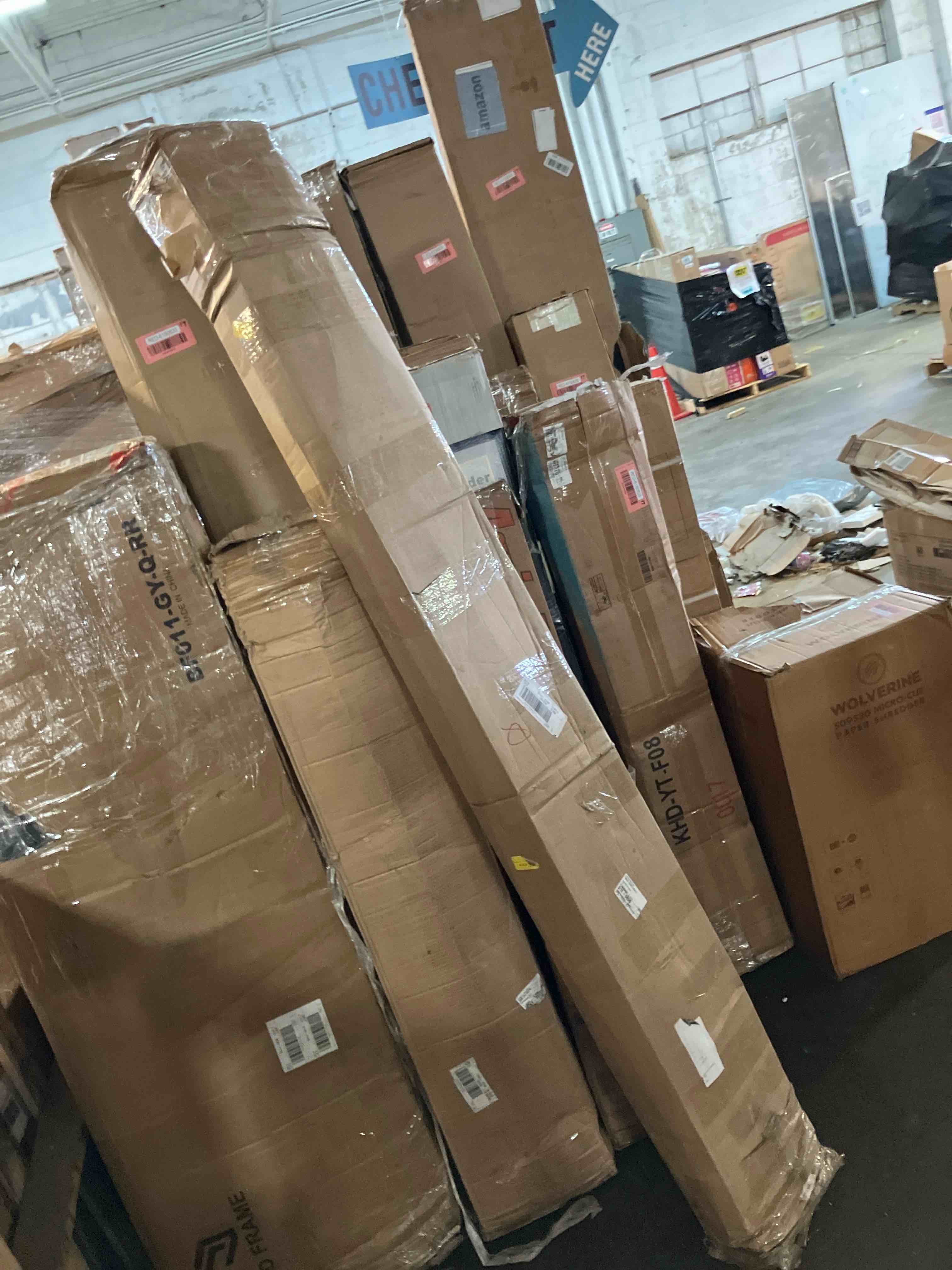 https://s3.amazonaws.com/lotting-images-prod/phillipi/RED6150841_1717438085758.jpeg