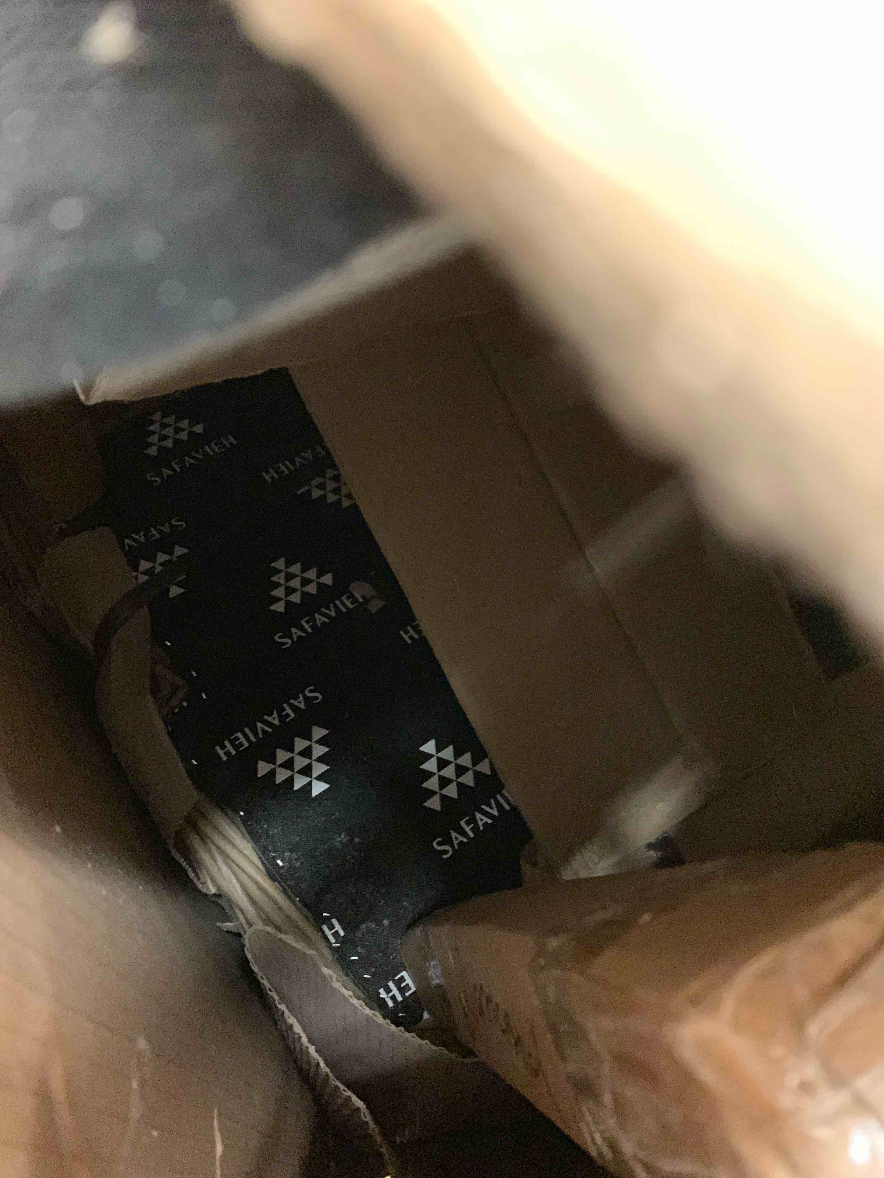 https://s3.amazonaws.com/lotting-images-prod/phillipi/RED6536495_1734025777683.jpeg