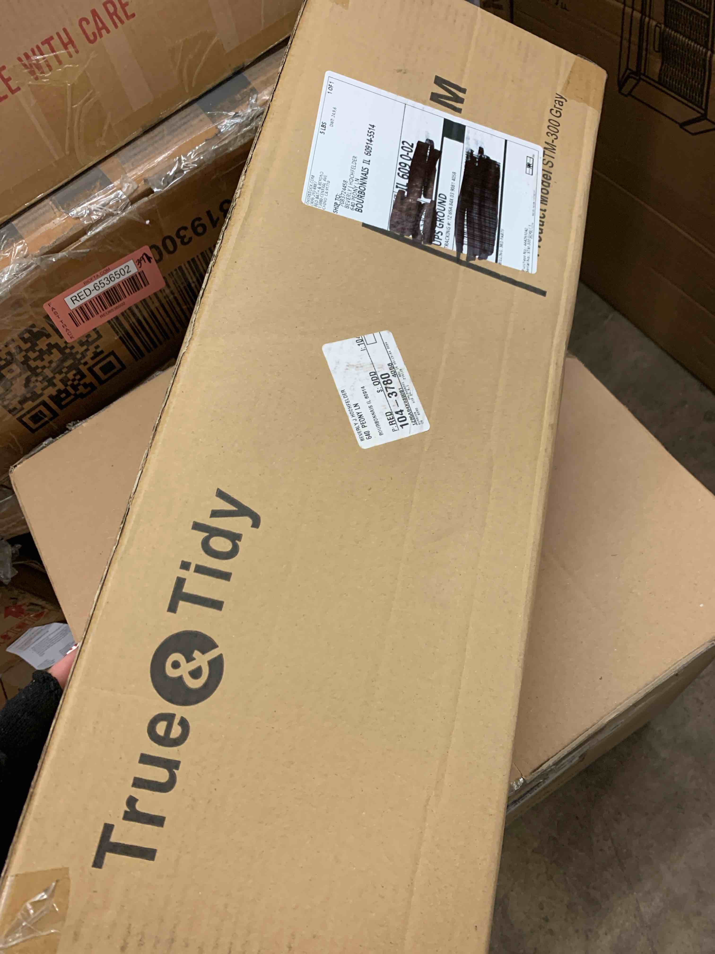https://s3.amazonaws.com/lotting-images-prod/phillipi/RED6536513_1734028755520.jpeg