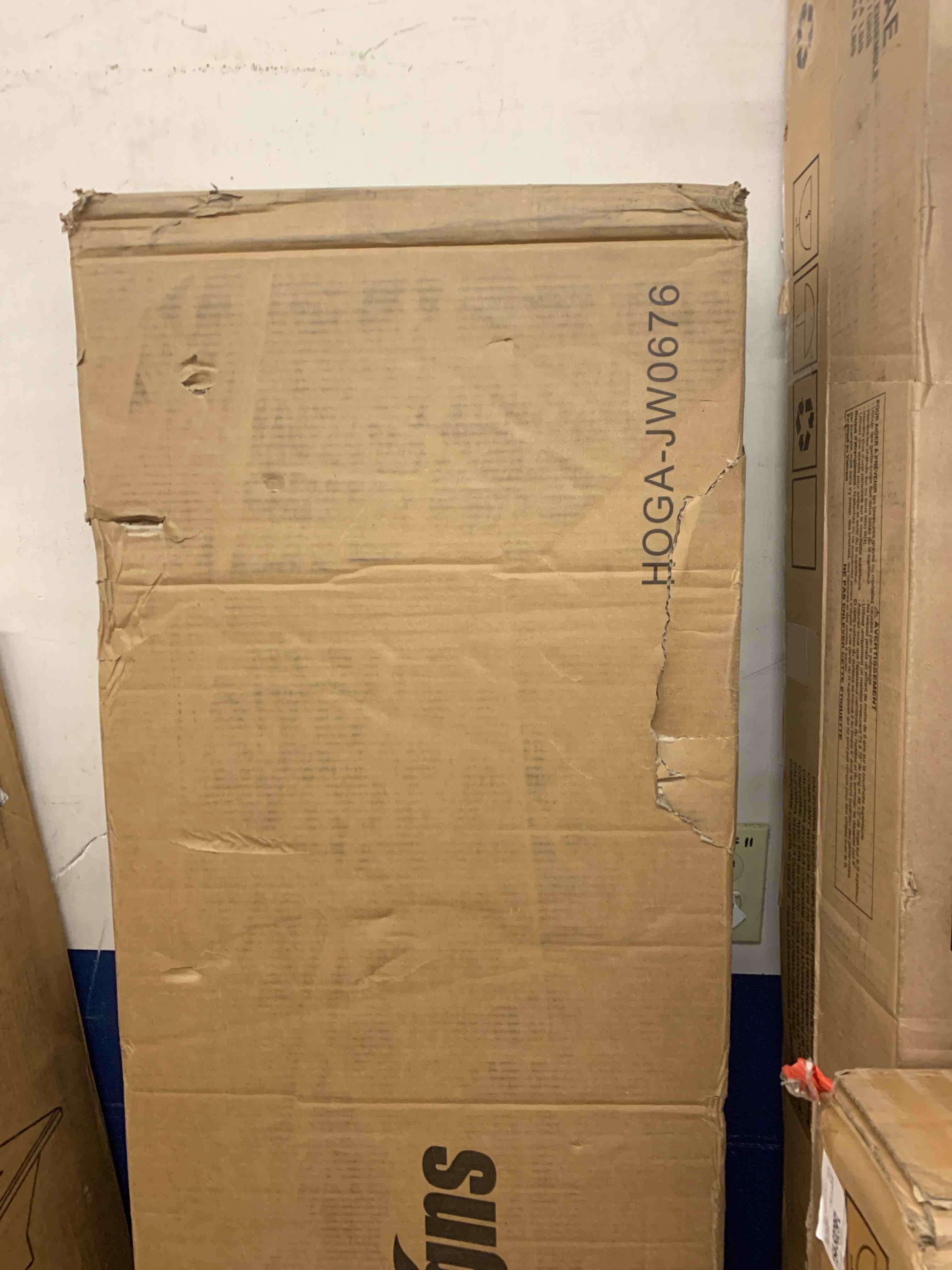 https://s3.amazonaws.com/lotting-images-prod/phillipi/RED6536600_1734368474621.jpeg
