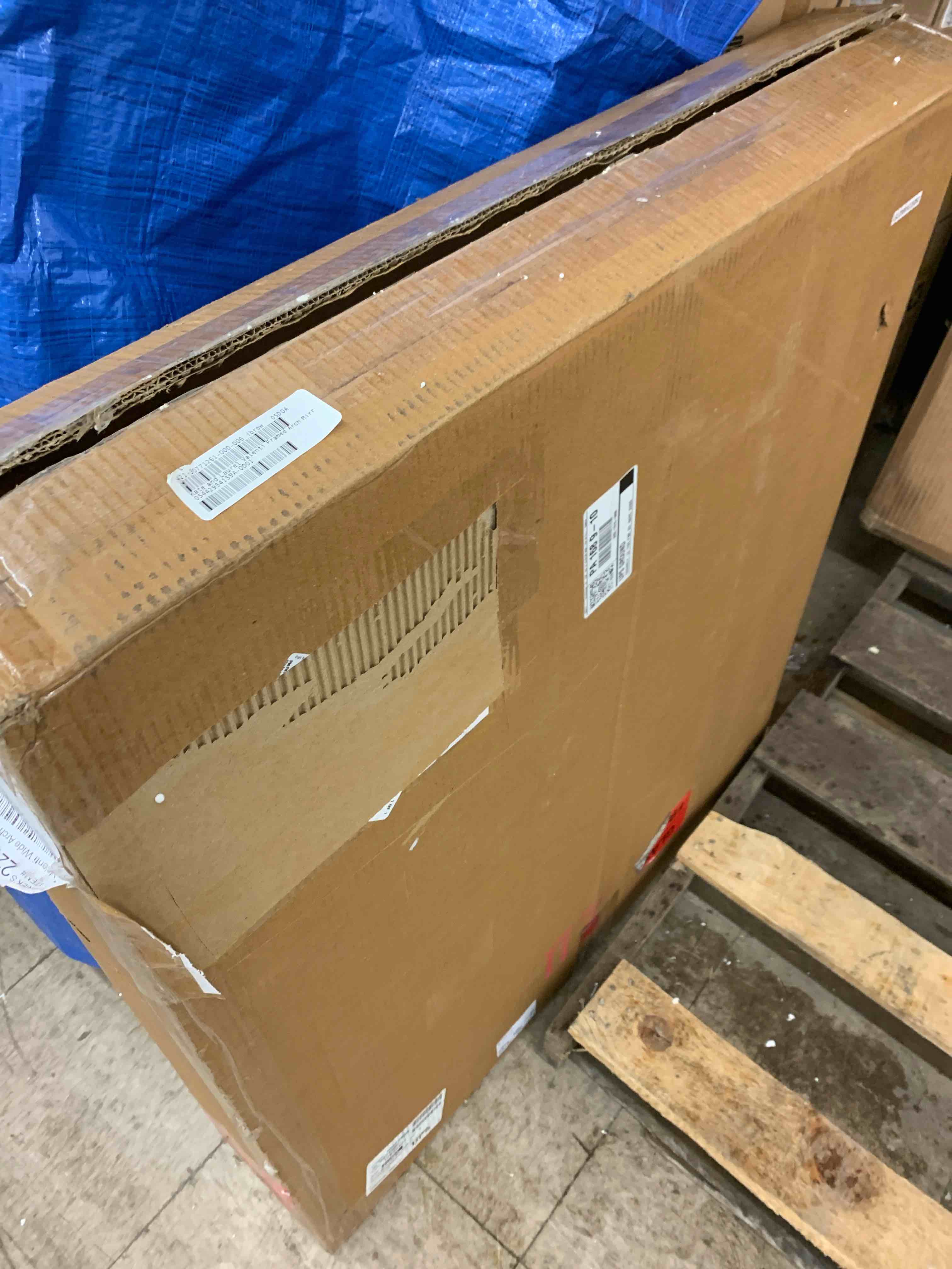 https://s3.amazonaws.com/lotting-images-prod/phillipi/RED6536607_1734369166131.jpeg